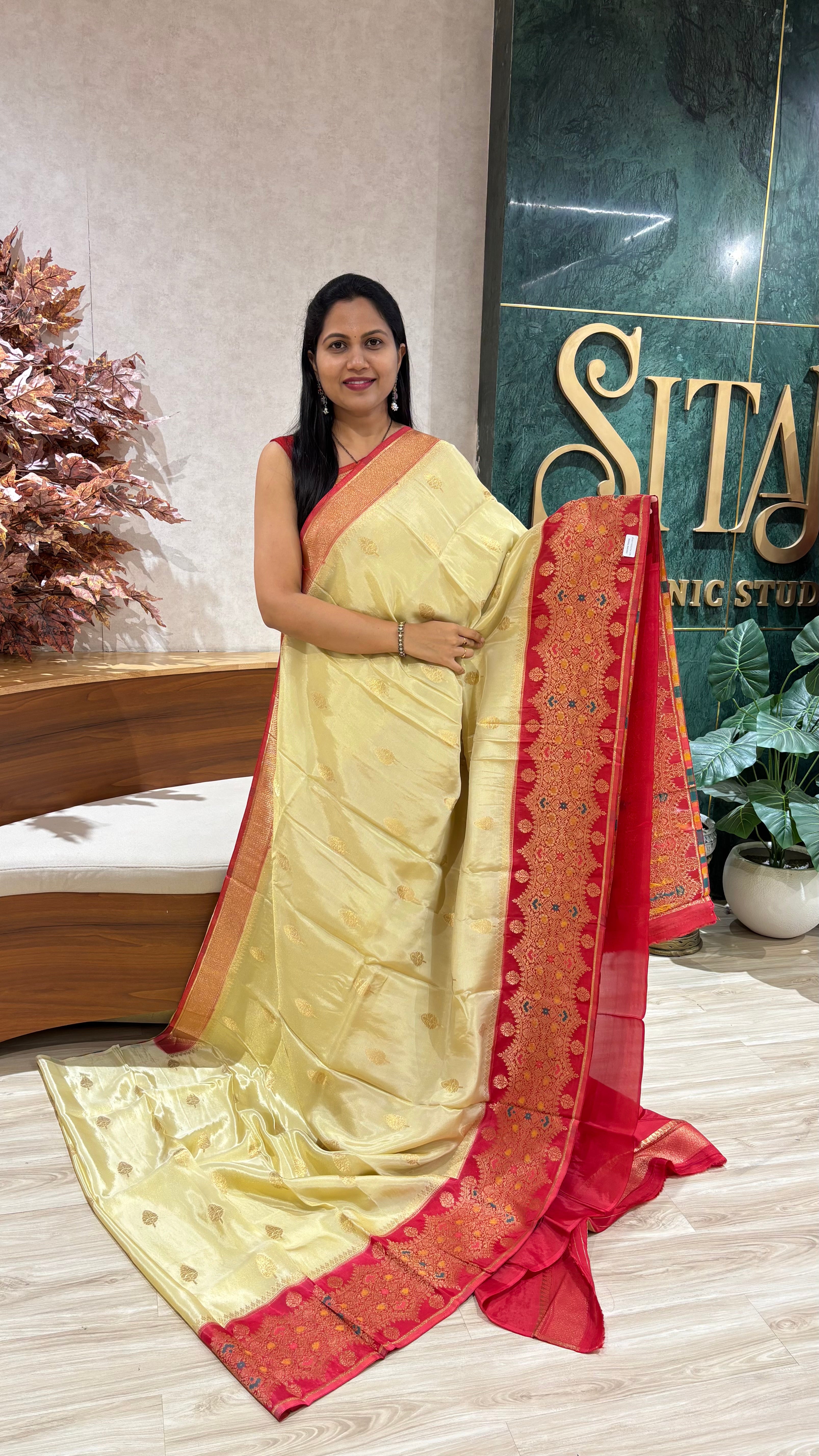 Viscose tissue georgette gold shade