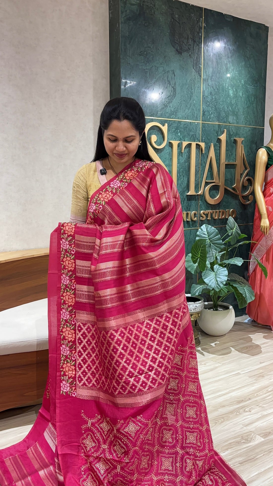 Border work saree pink