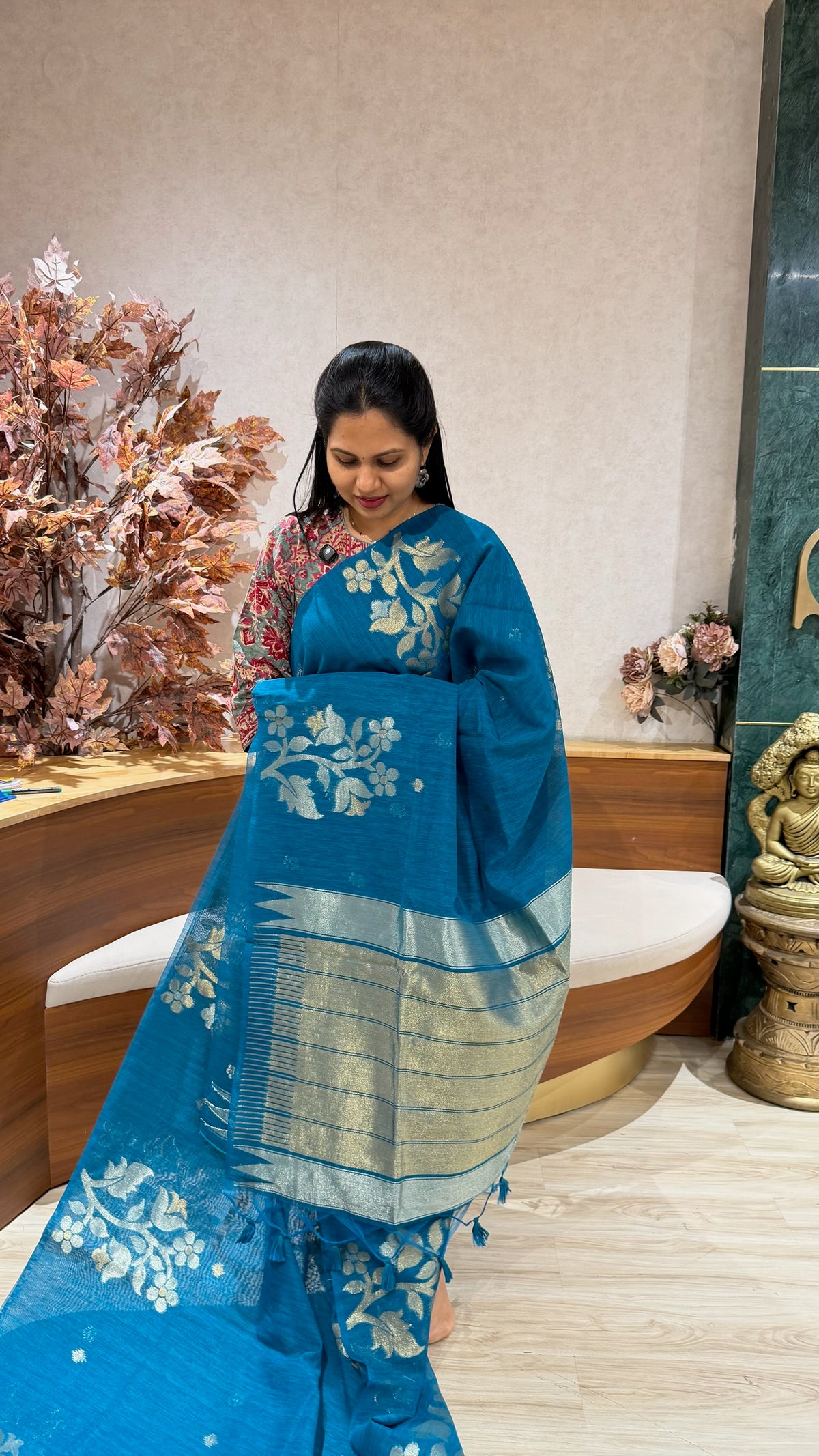 Linen saree