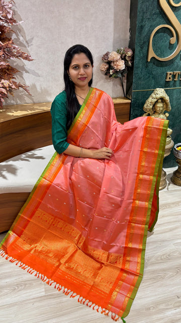 Handloom gadwal duppata