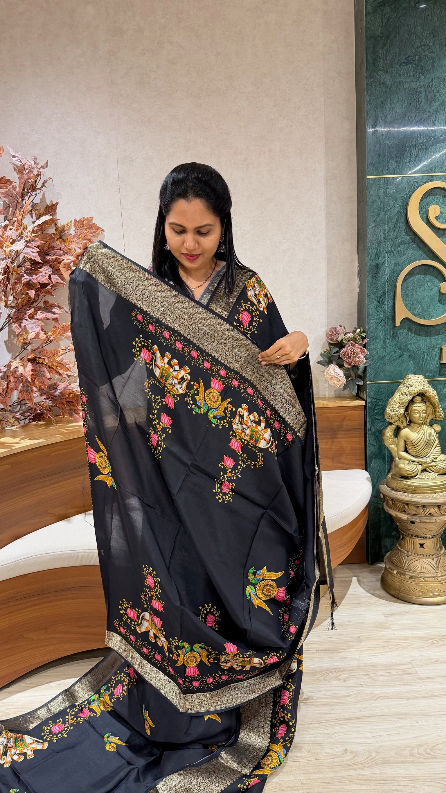 Dola silk tanjore print