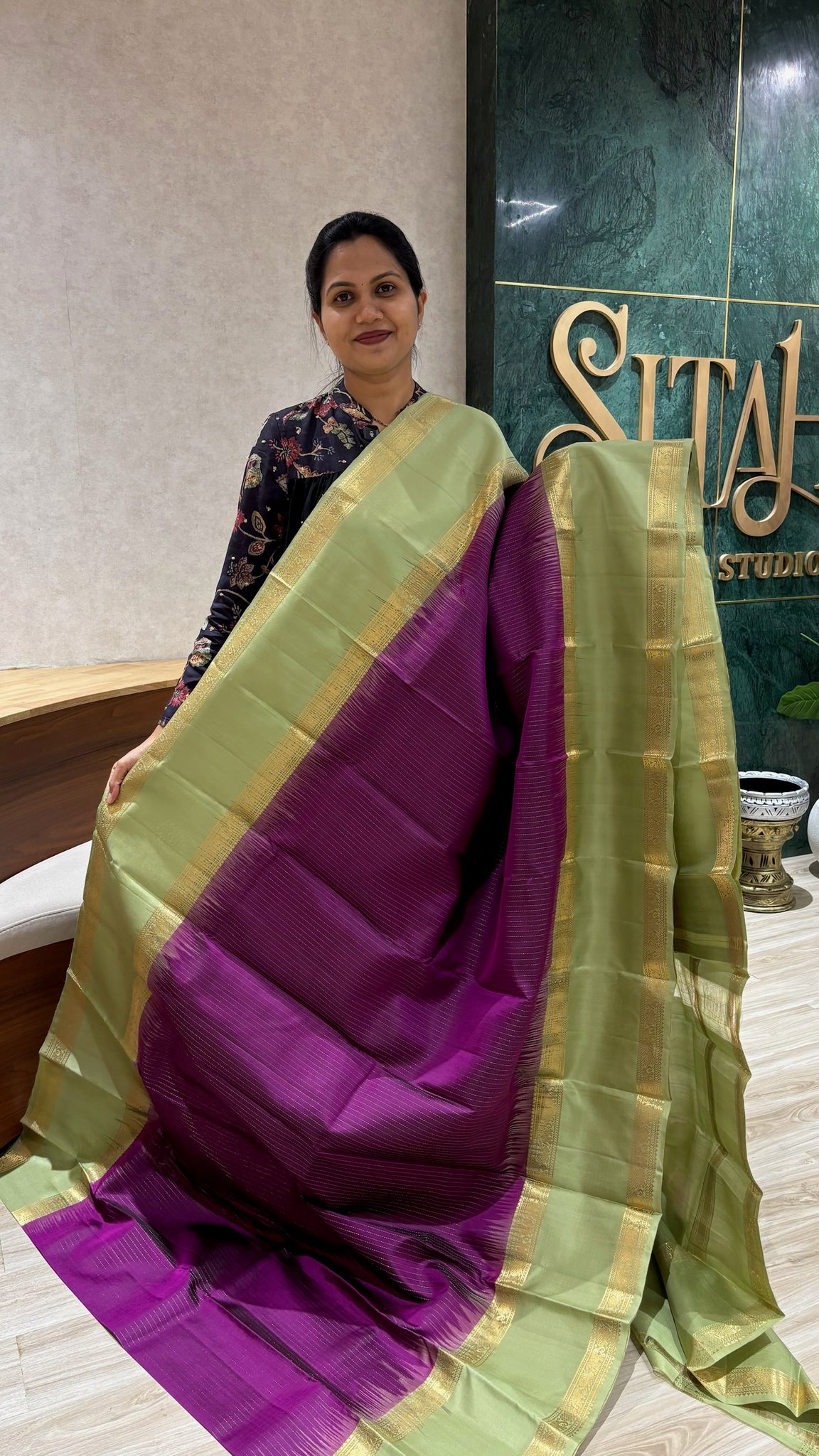 Light weight kanchi pattu