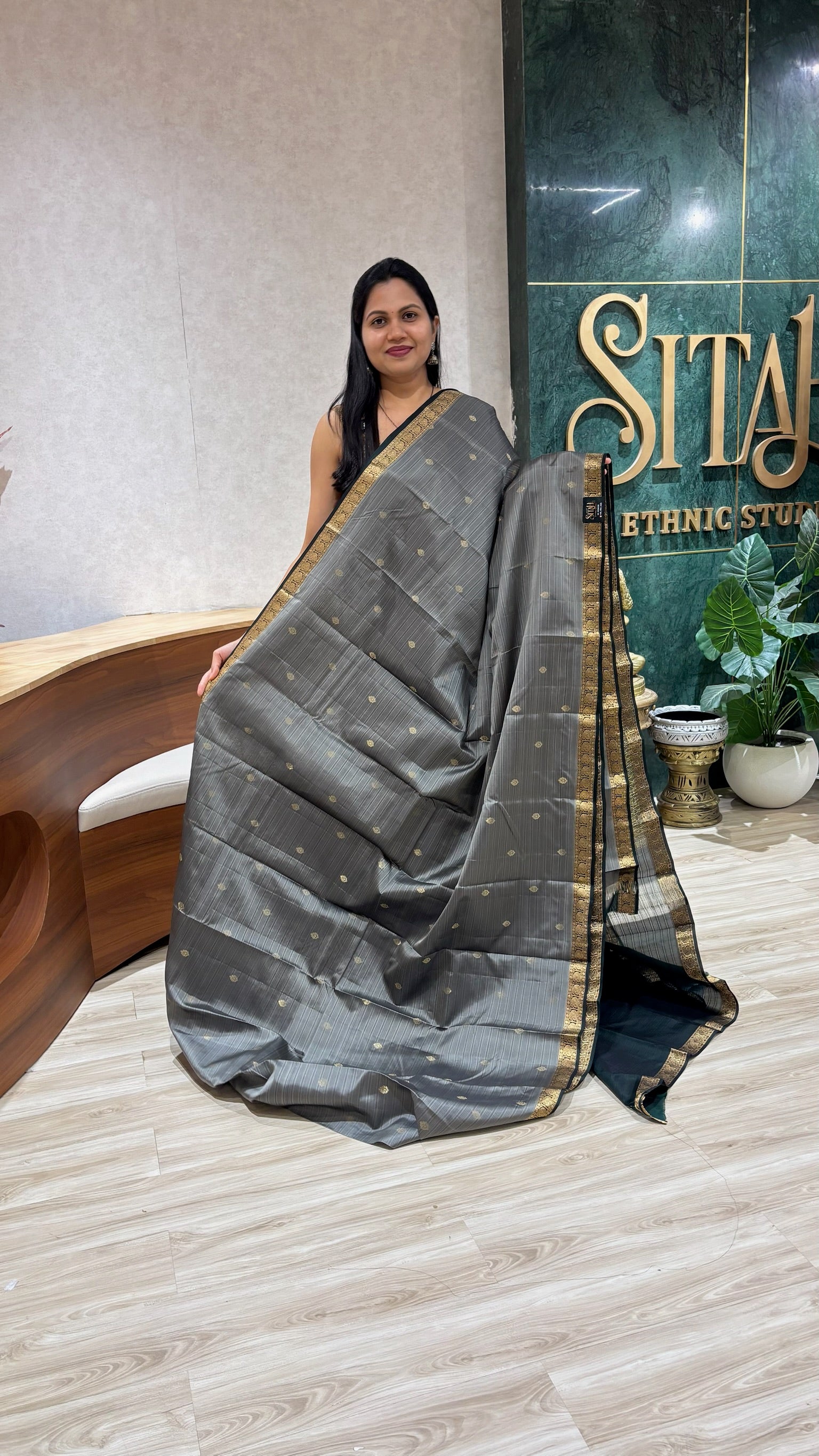 Small border kanchi pattu