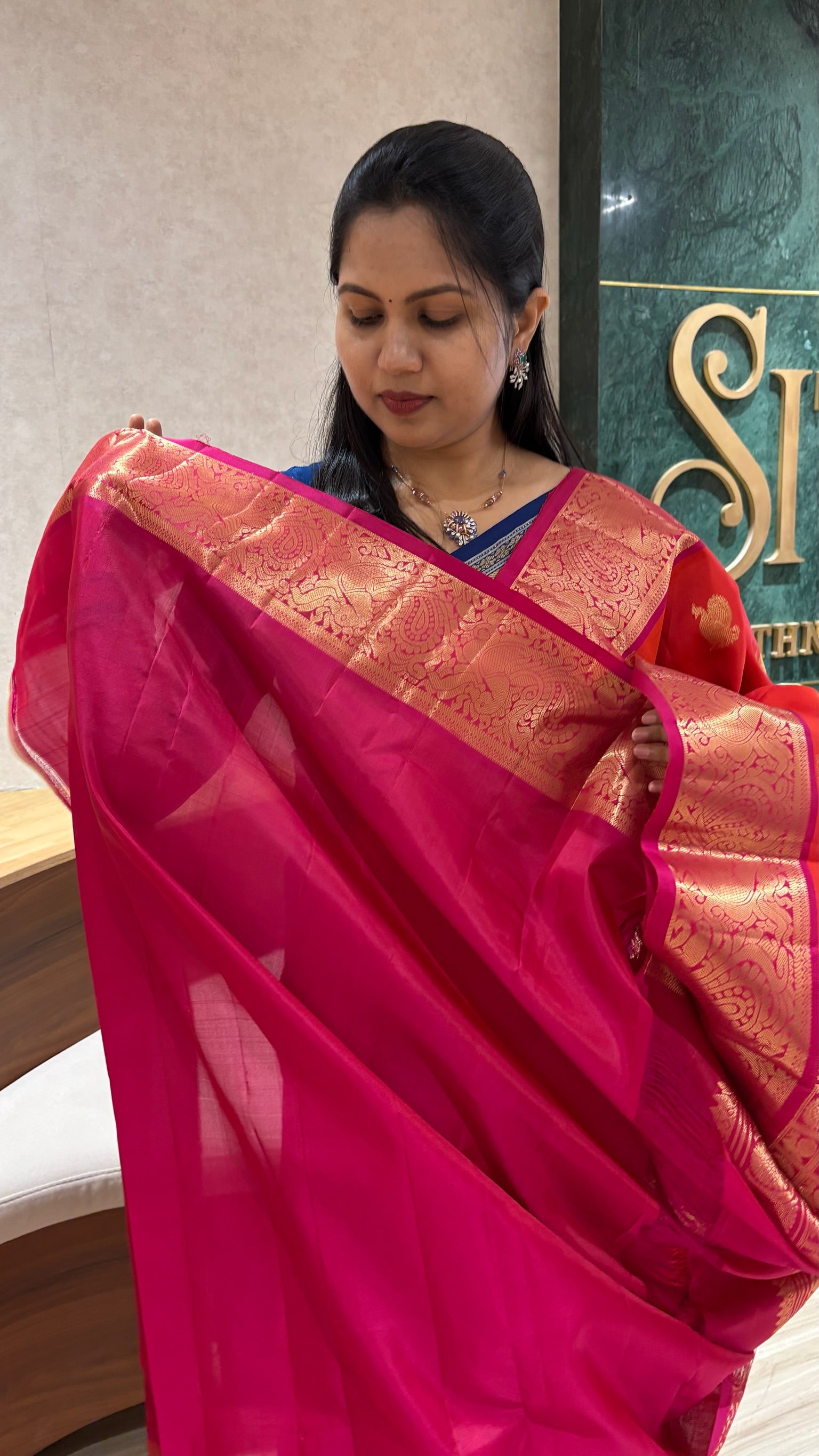 Light weight kanchi pattu