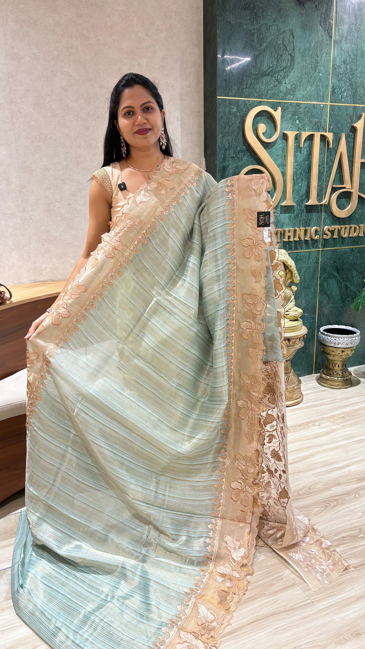 Tissue applique sky blue