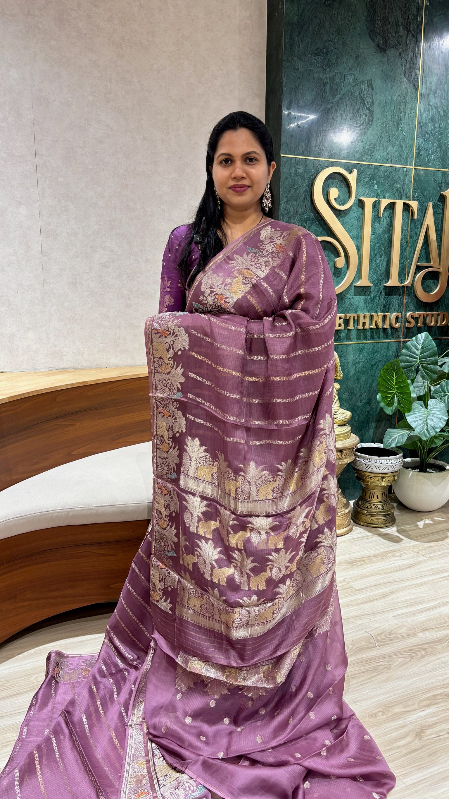 Manipuri kota mauve pink