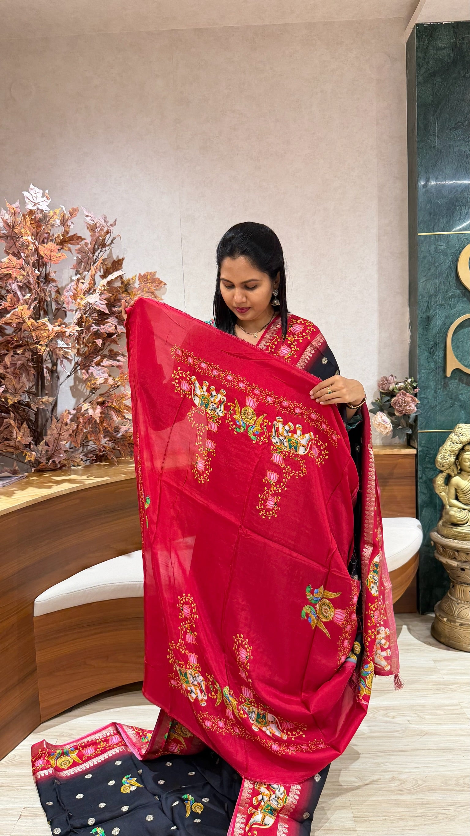 Dola silk tanjore print