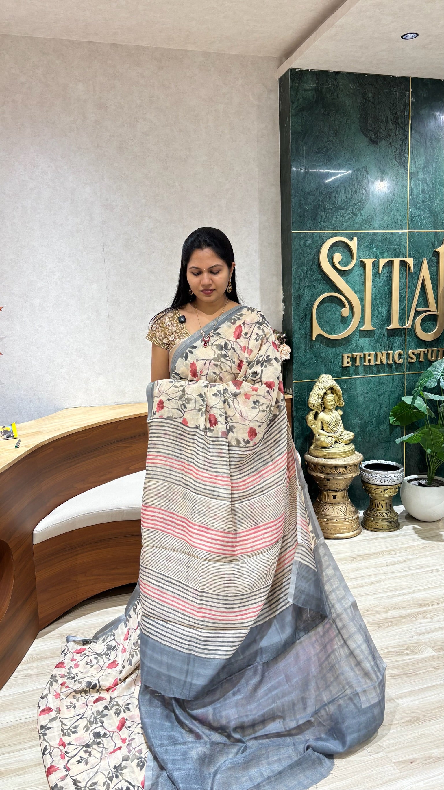 Casual printed tussar saree grey