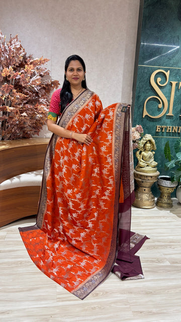 Banaras weaving rust