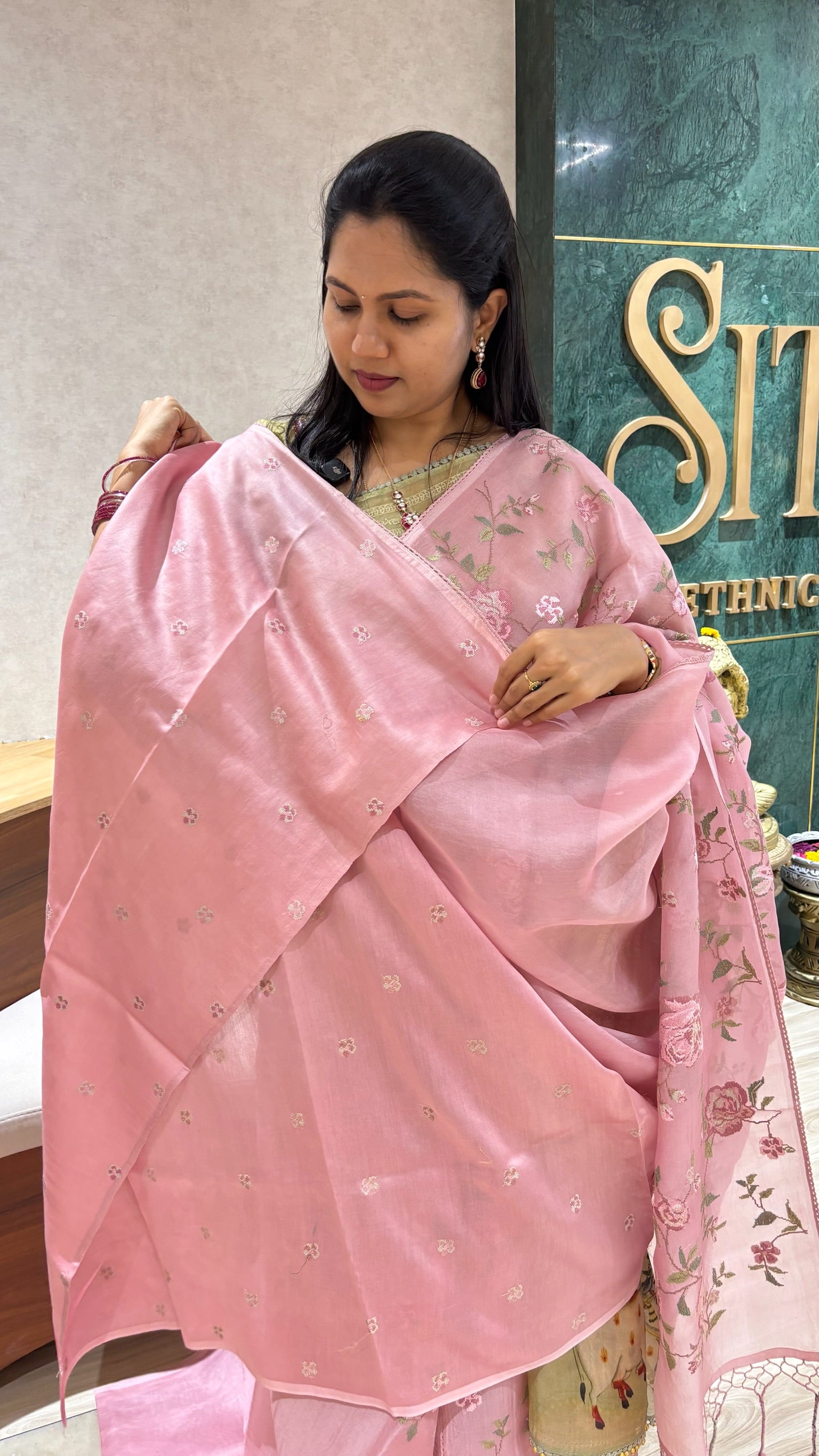 Handloom organza pink