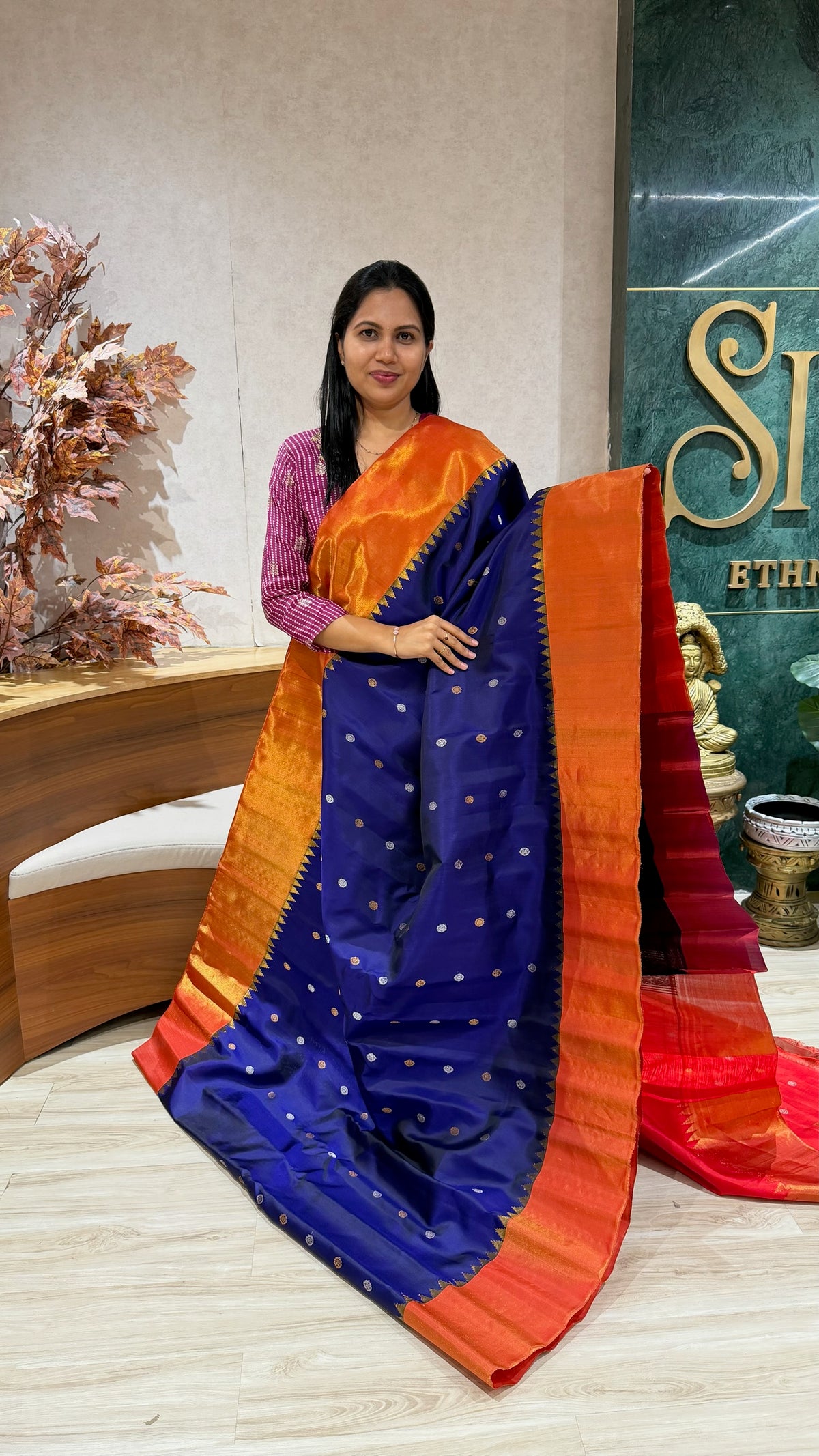 Handloom gadwal tissue
