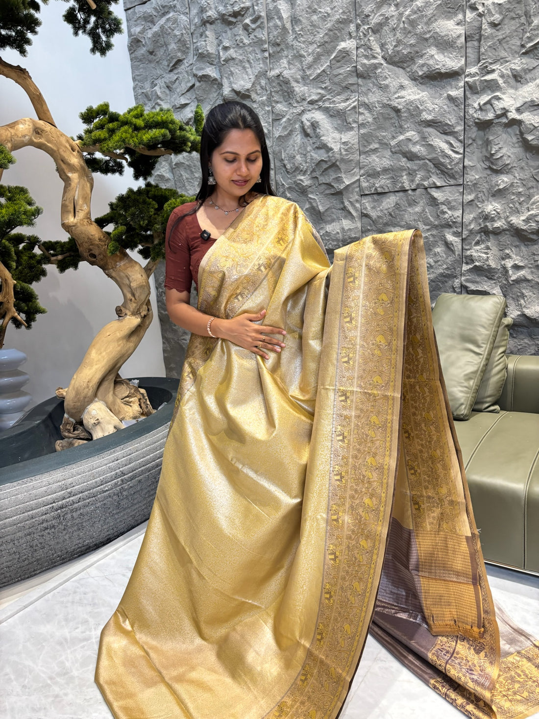 Semi kanchipattu saree