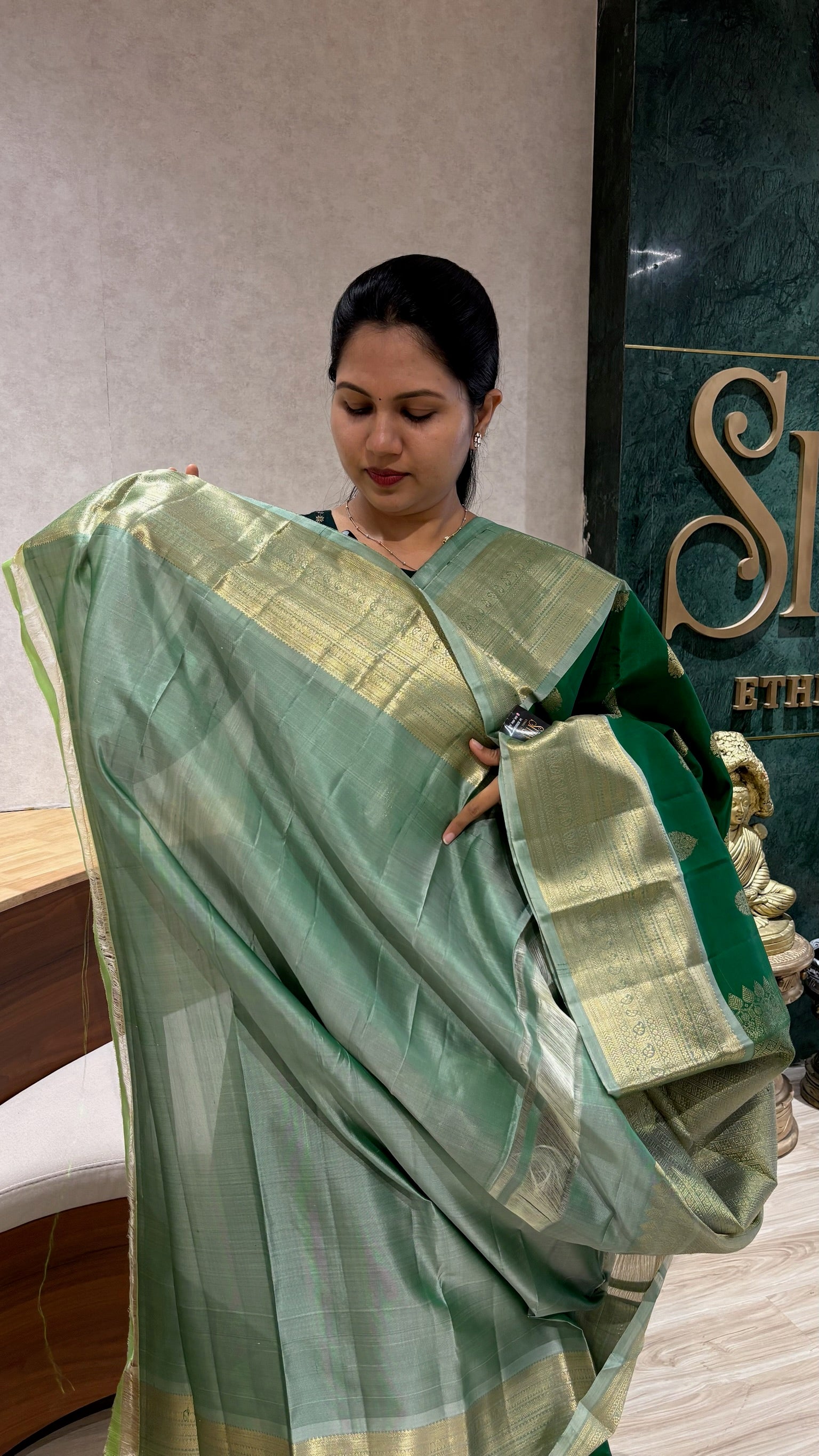 Handloom Gadwal pattu