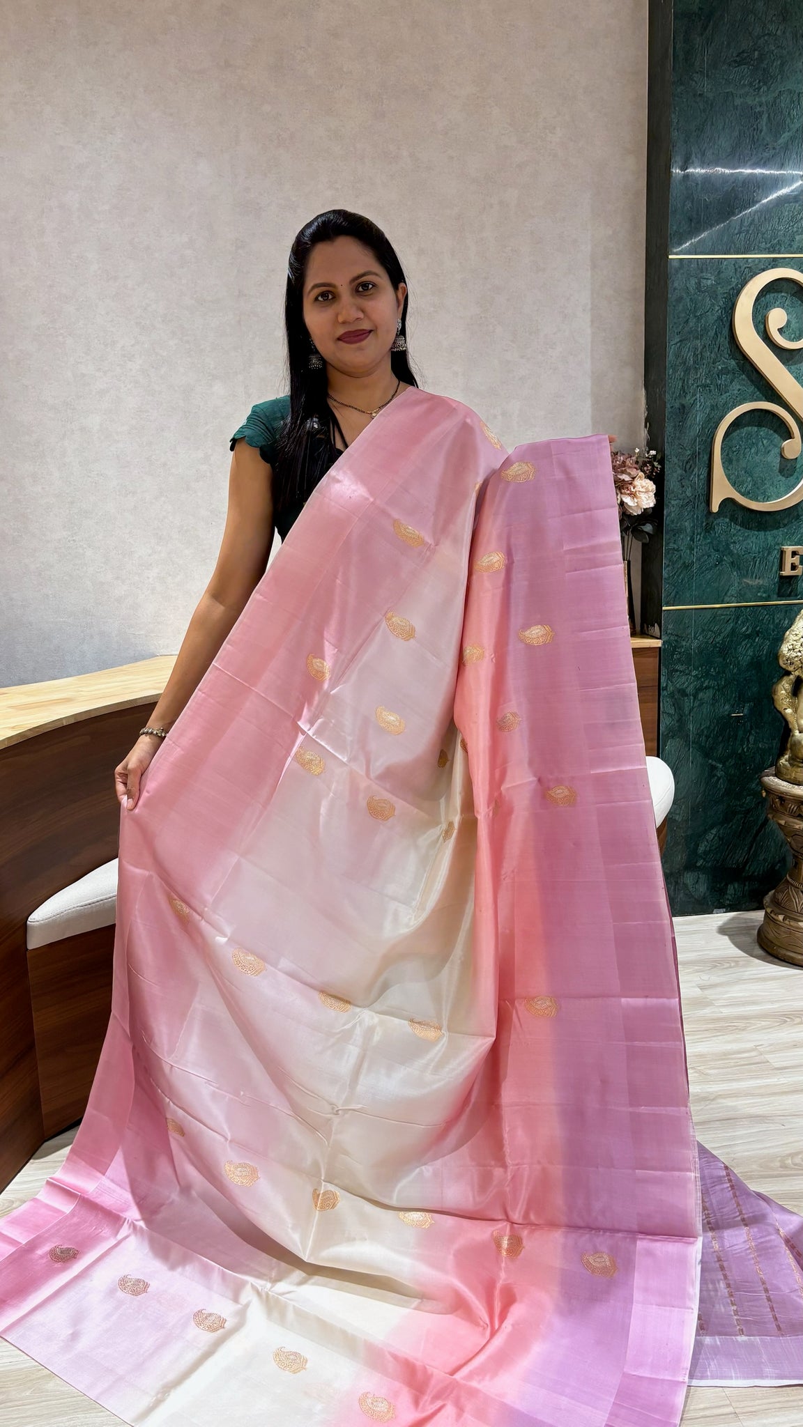 Handloom mango pattu