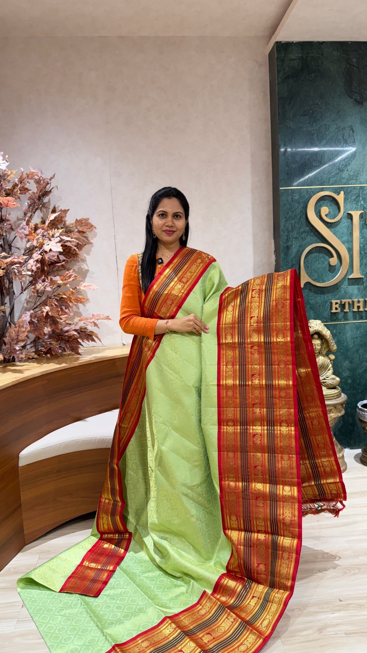 Handloom brocade gadwal