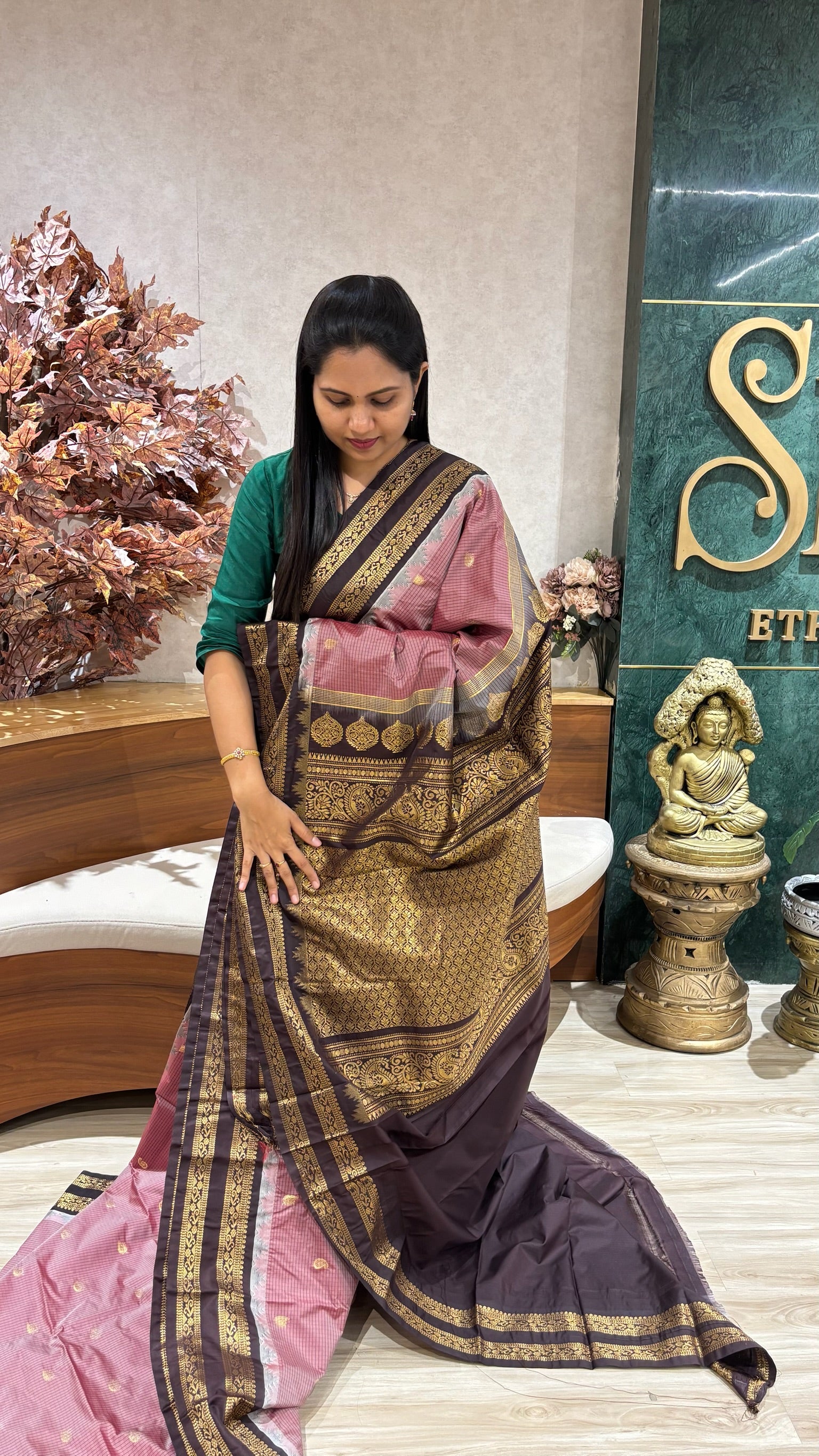 Semi Gadwal