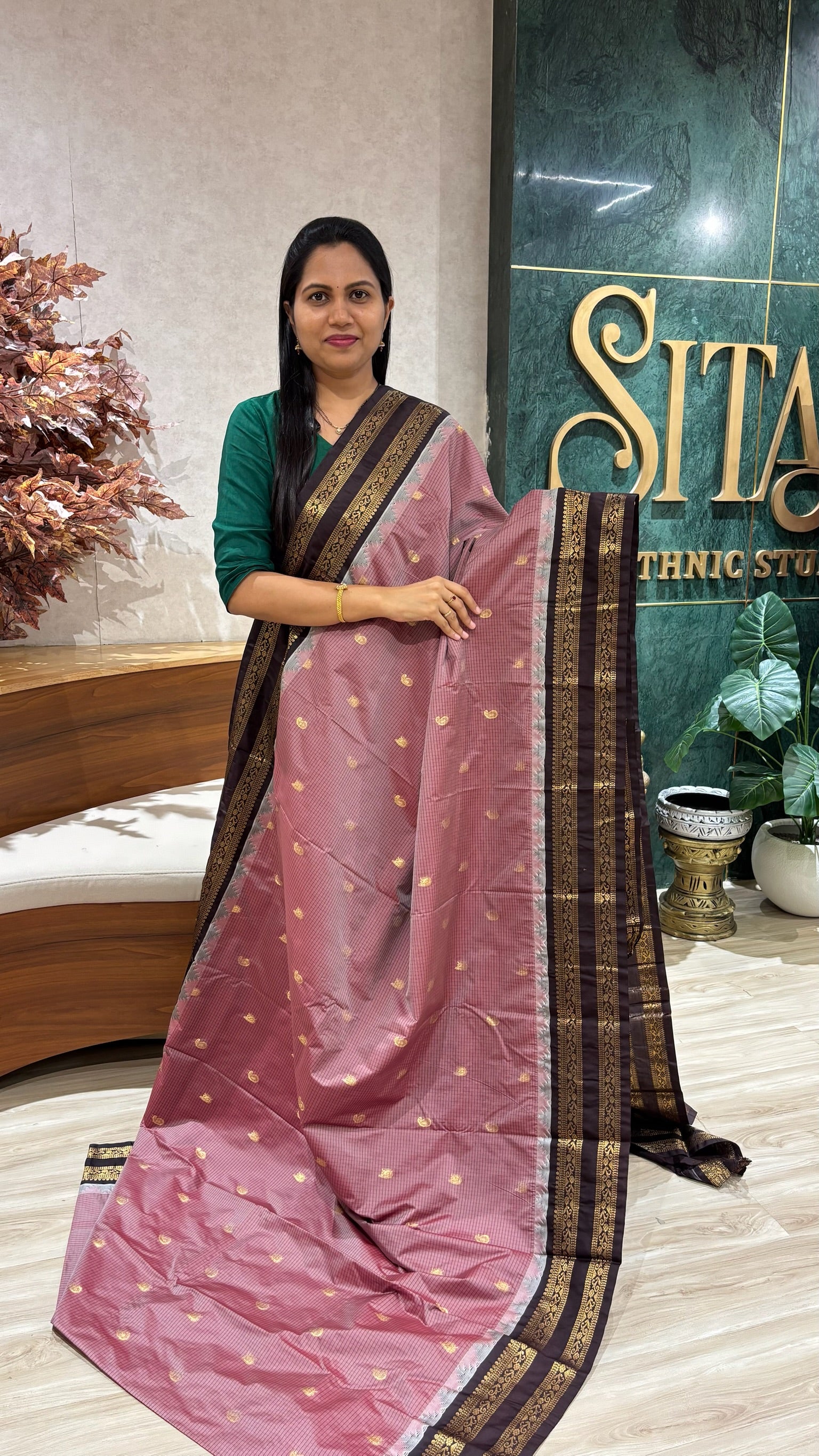 Semi Gadwal