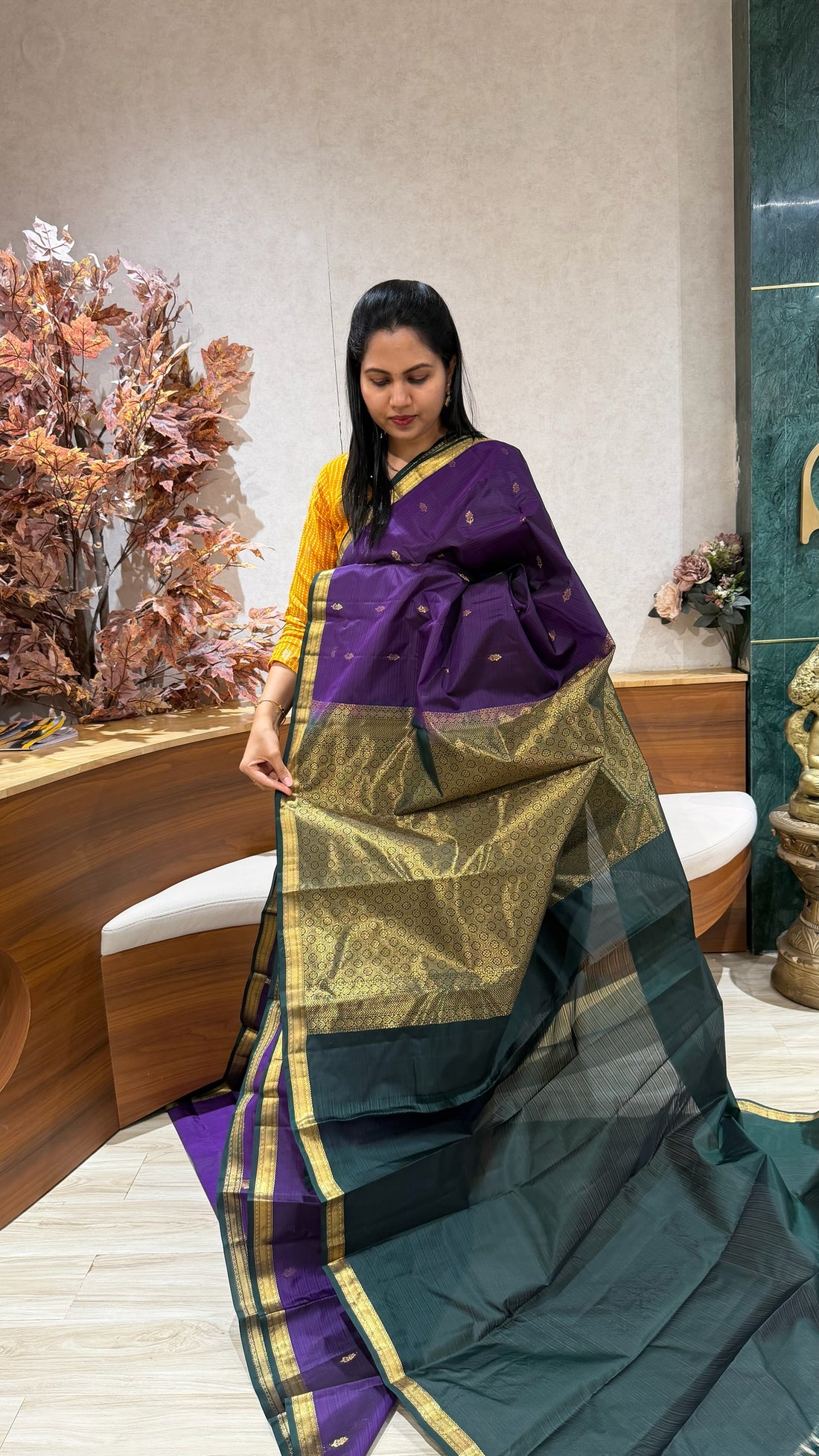 Small border Kanchi pattu