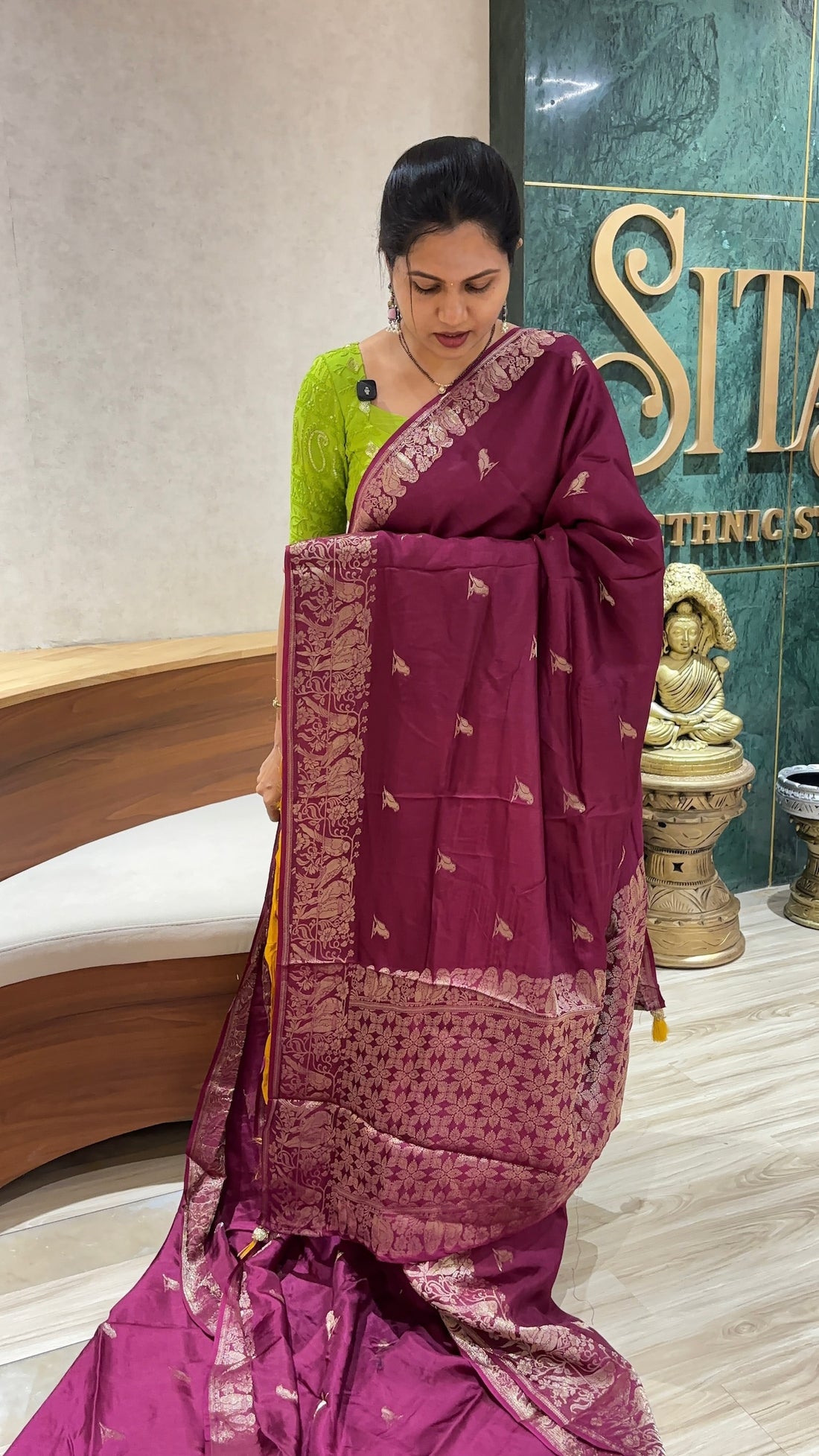 Russian silk parrot design