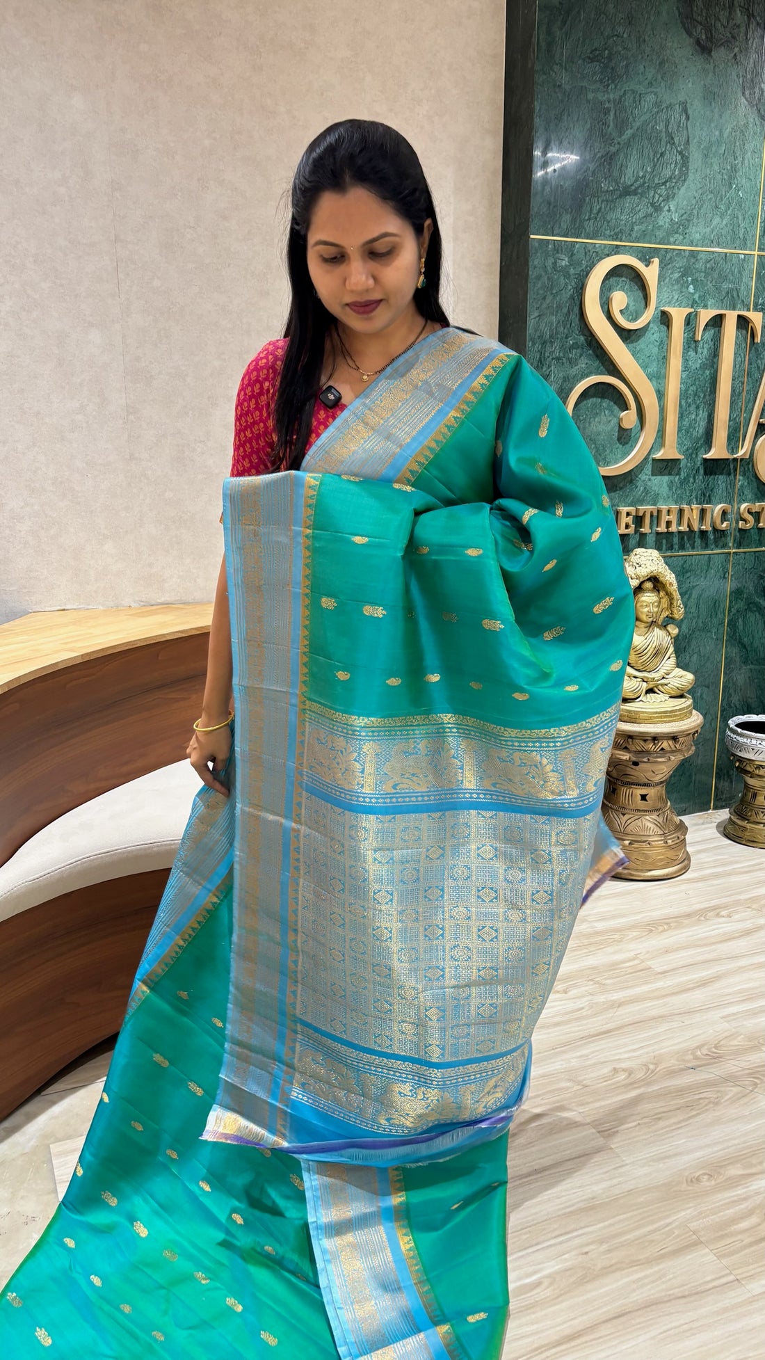 Handloom gadwal pattu