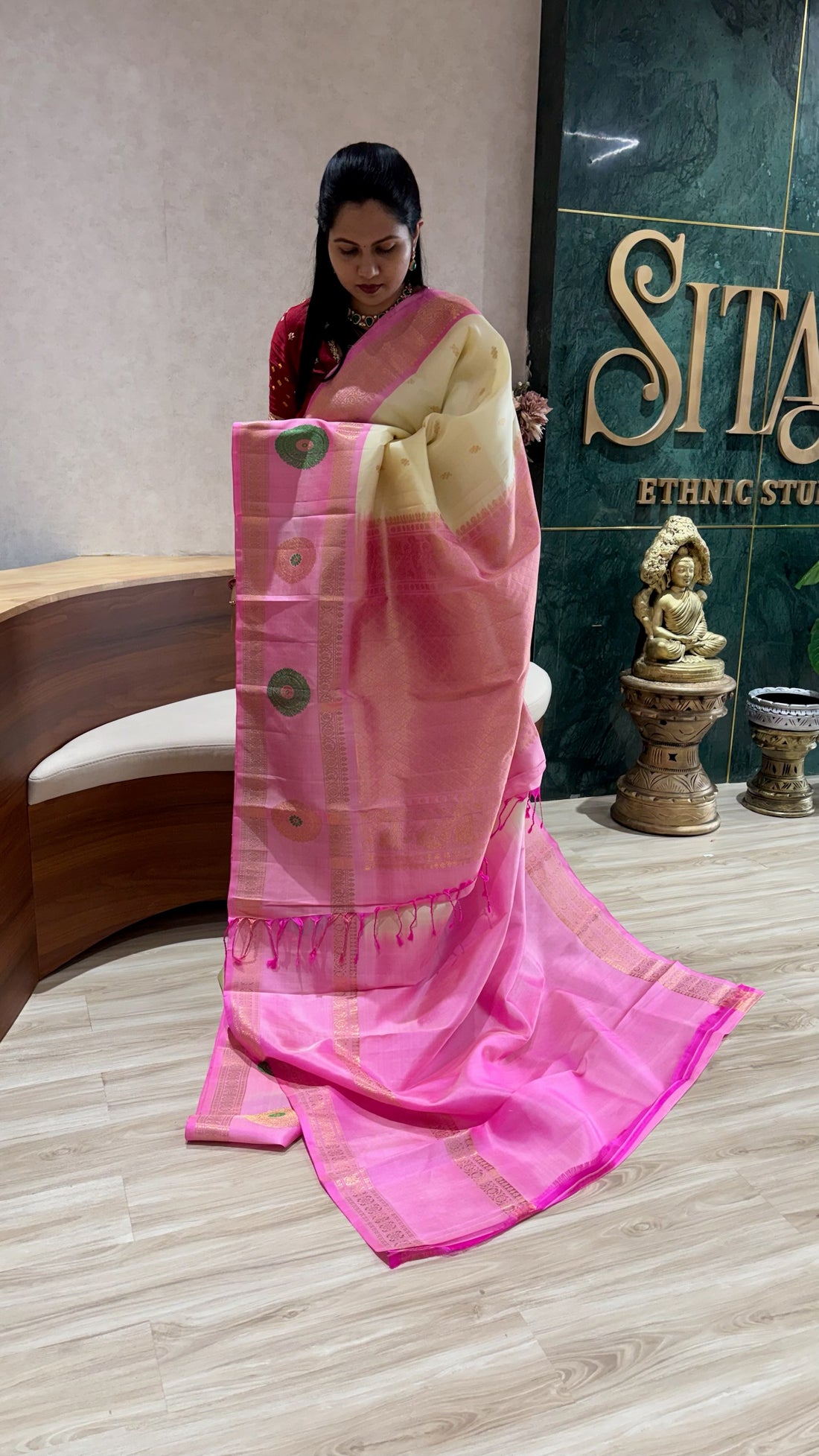 Handloom gadwal creamish white