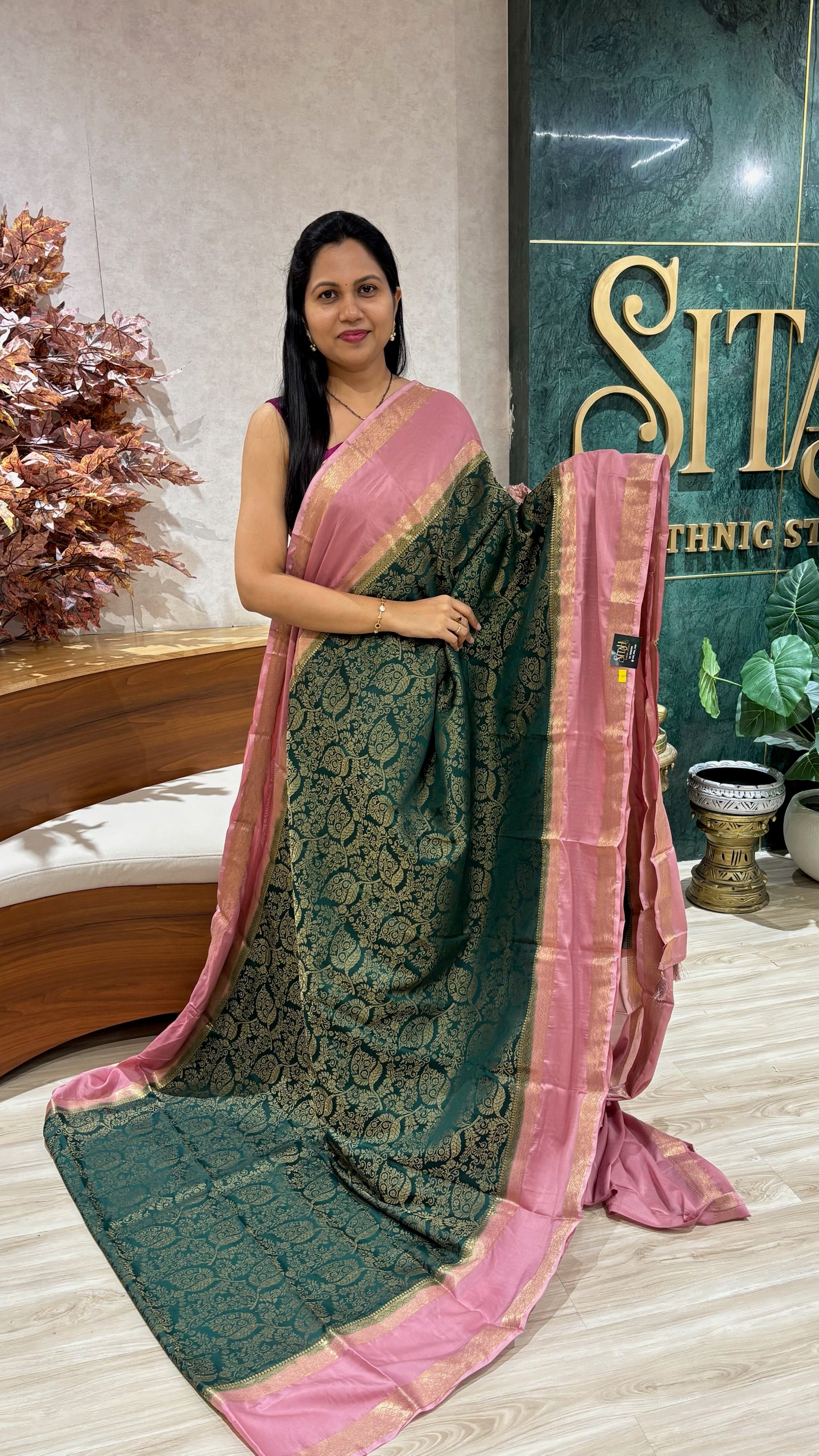 Brocade crepe silk