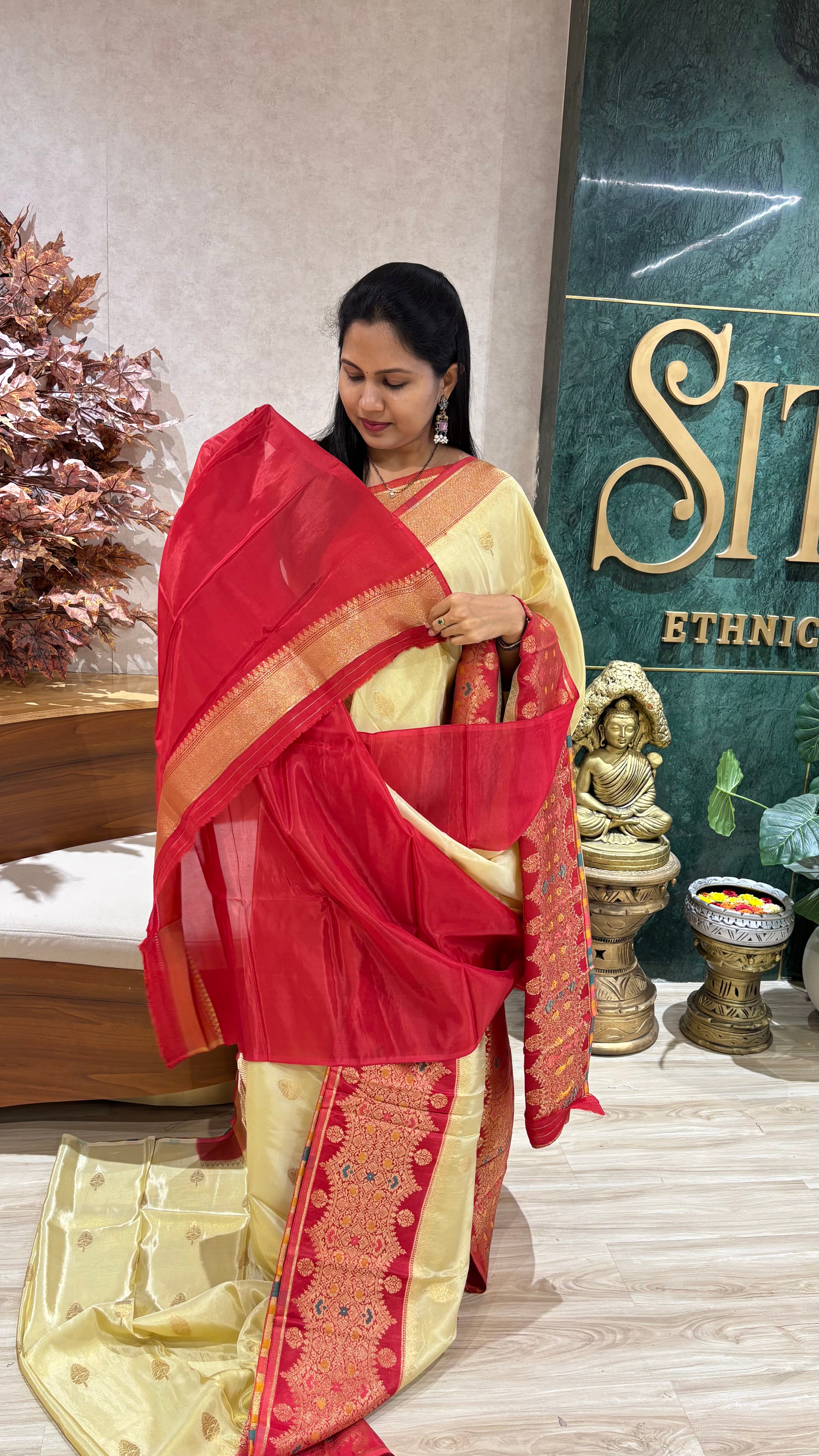 Viscose tissue georgette gold shade