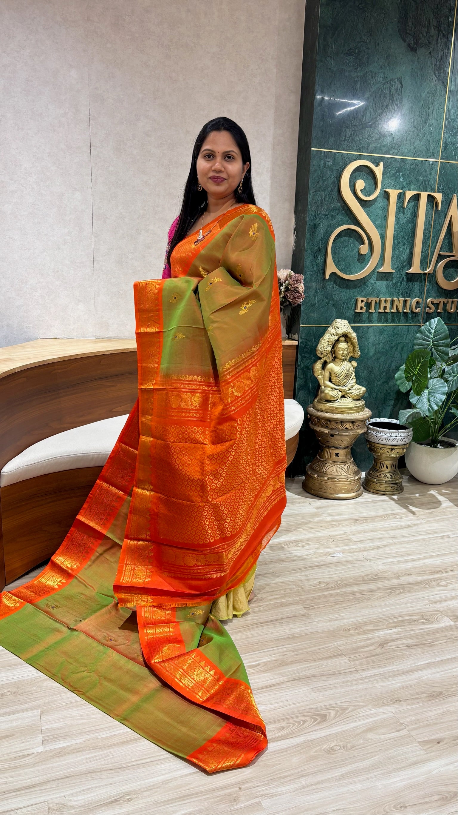 Handloom gadwal pattu