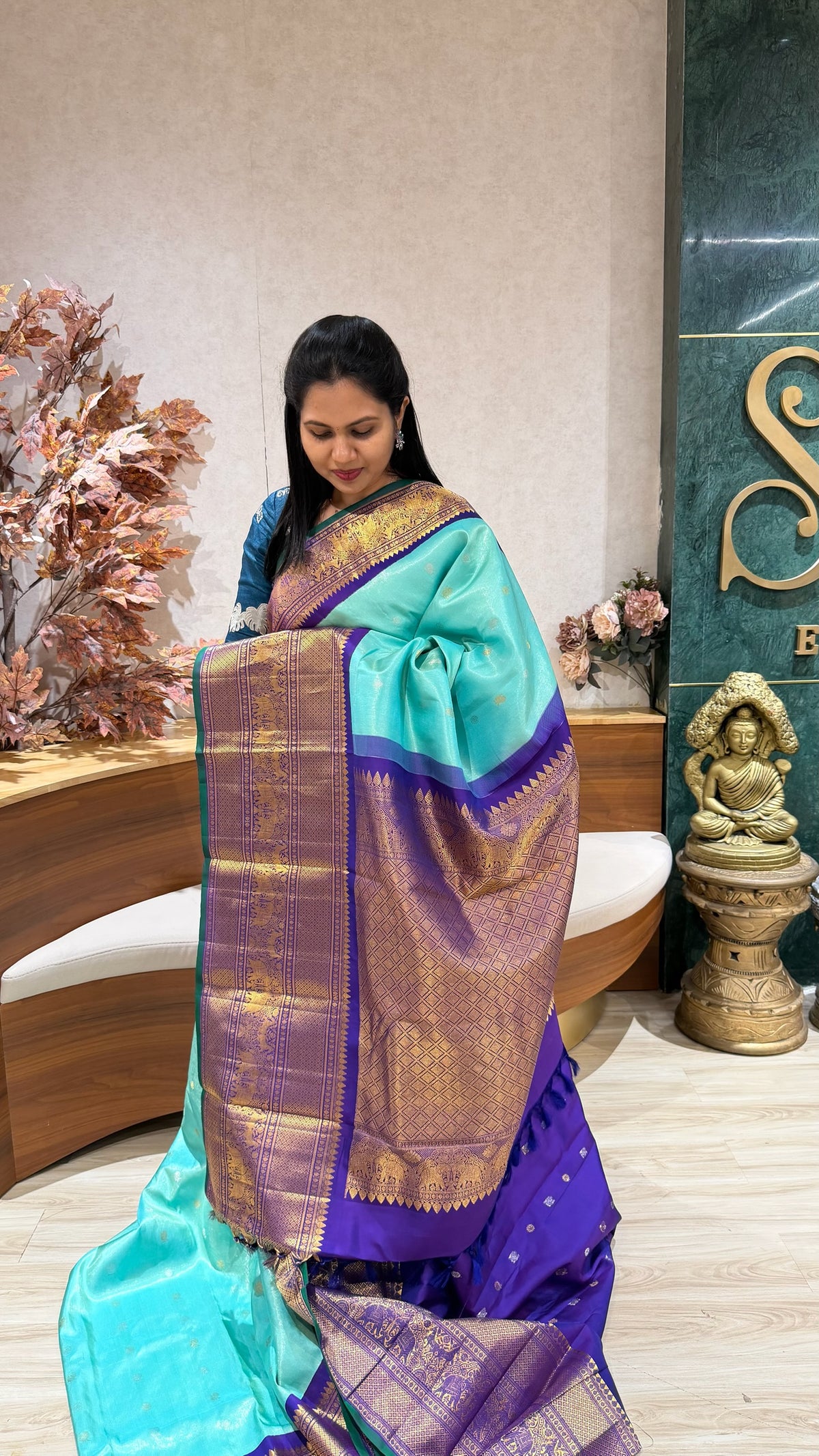 Handloom tissue gadwal