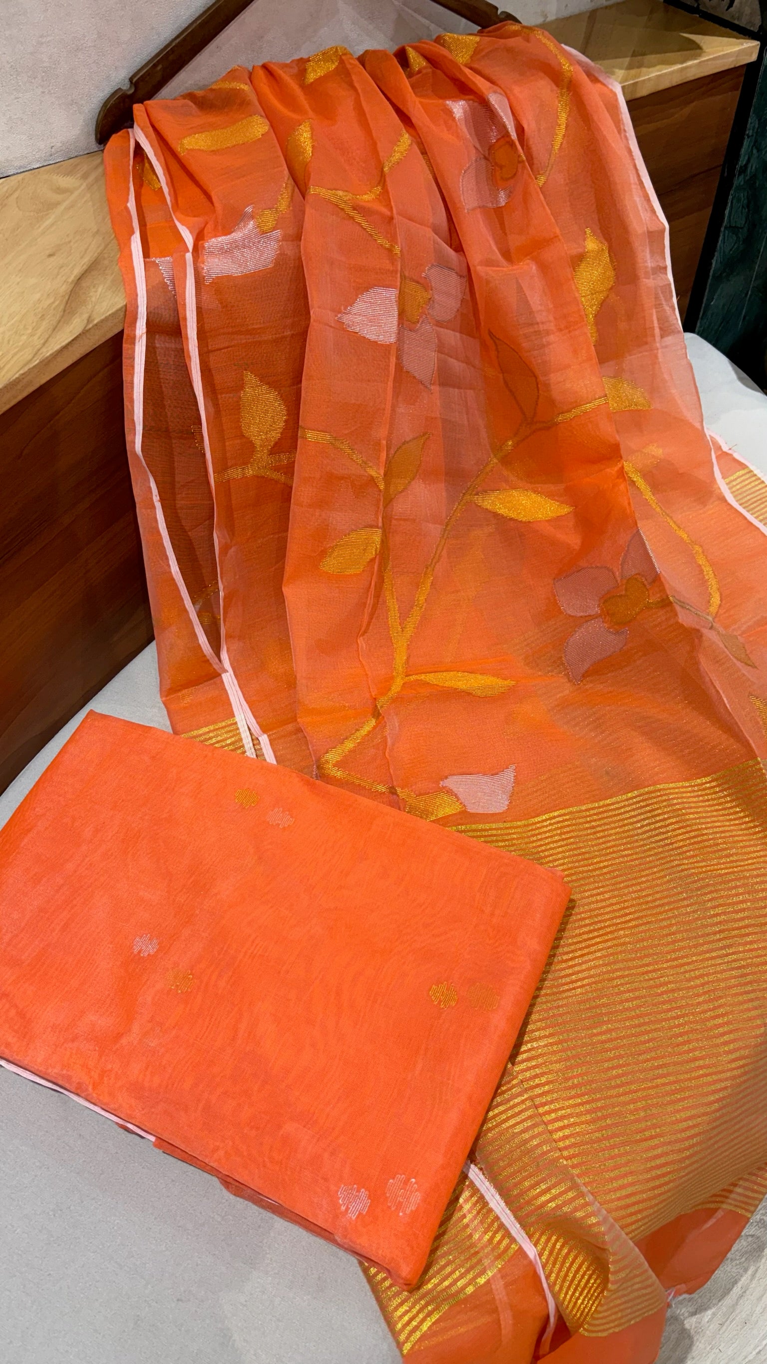 Jhamdani top duppata