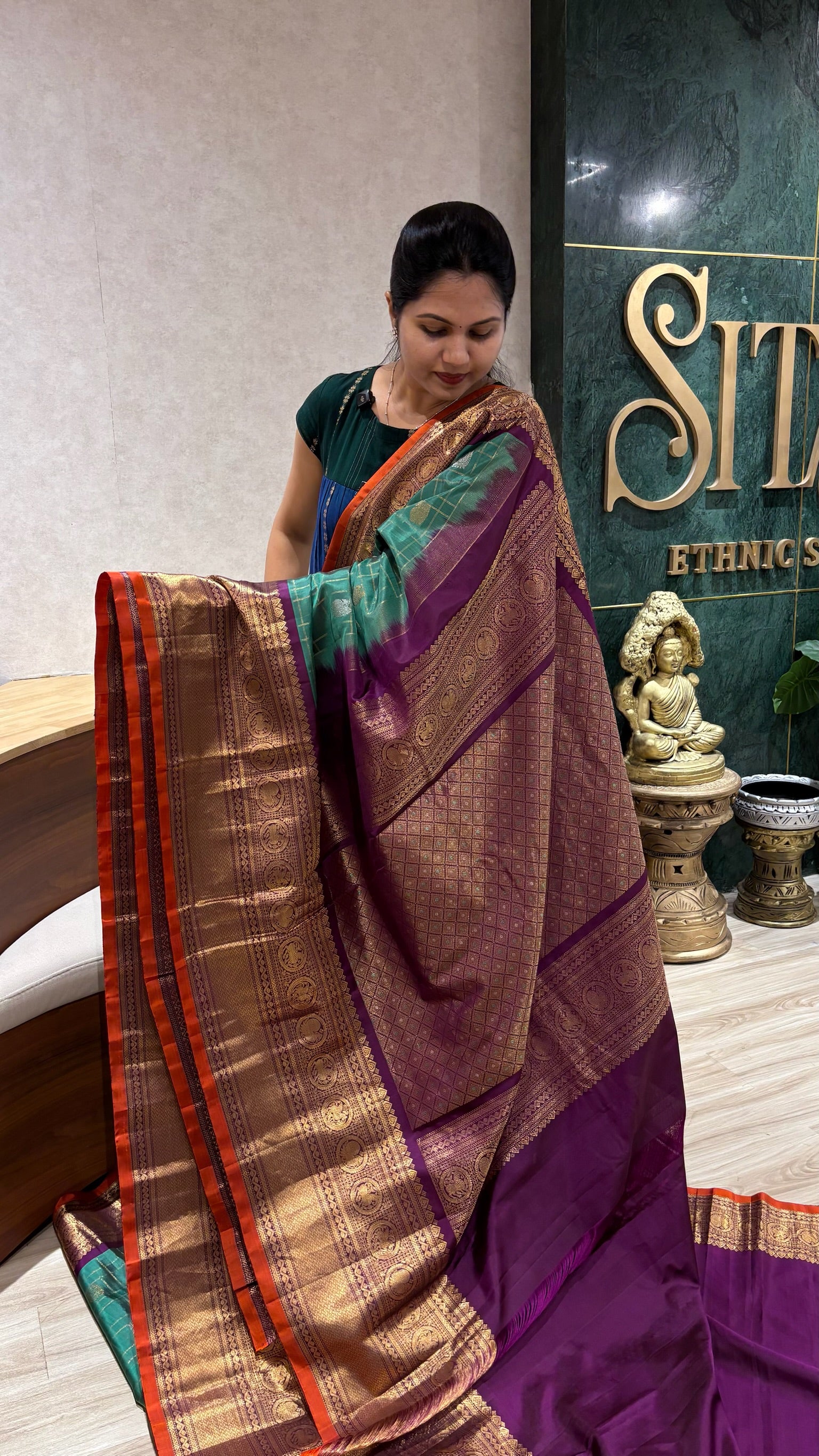 Handloom gadwal pattu