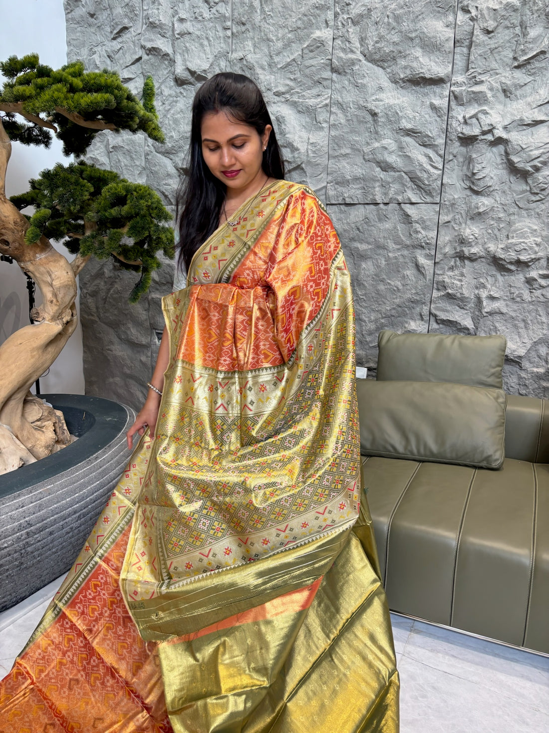 -Tissues Patola orange-mehndi green