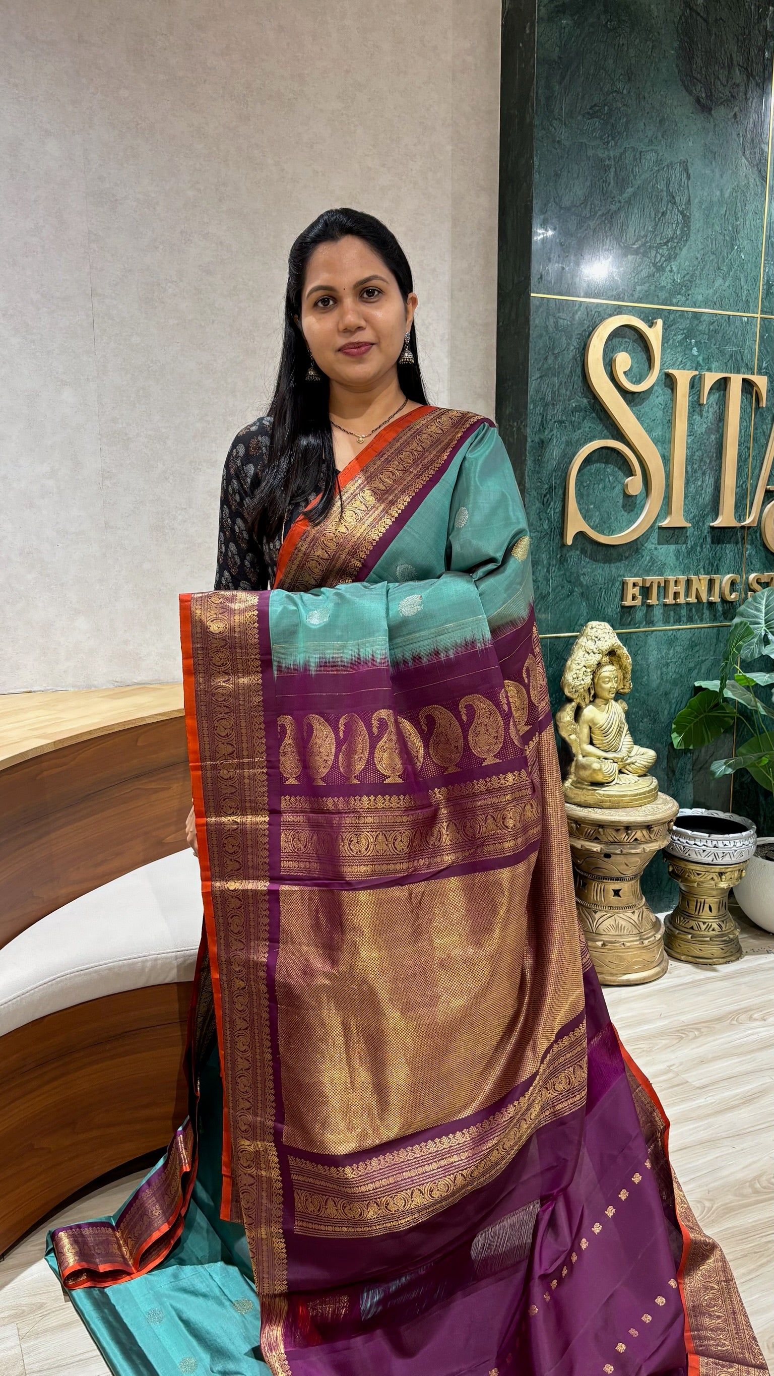 Premium gadwal pattu