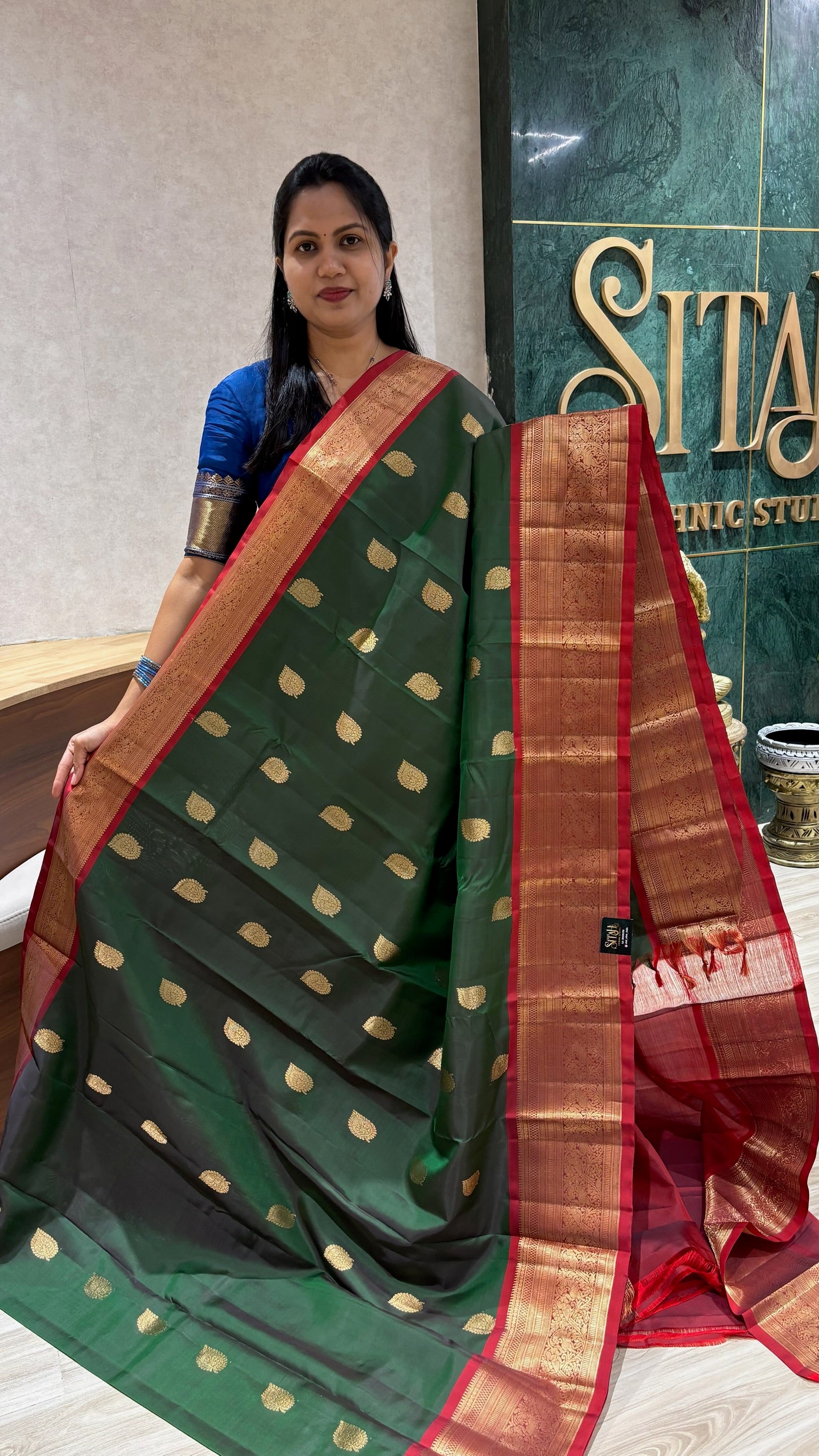 Light weight kanchi pattu