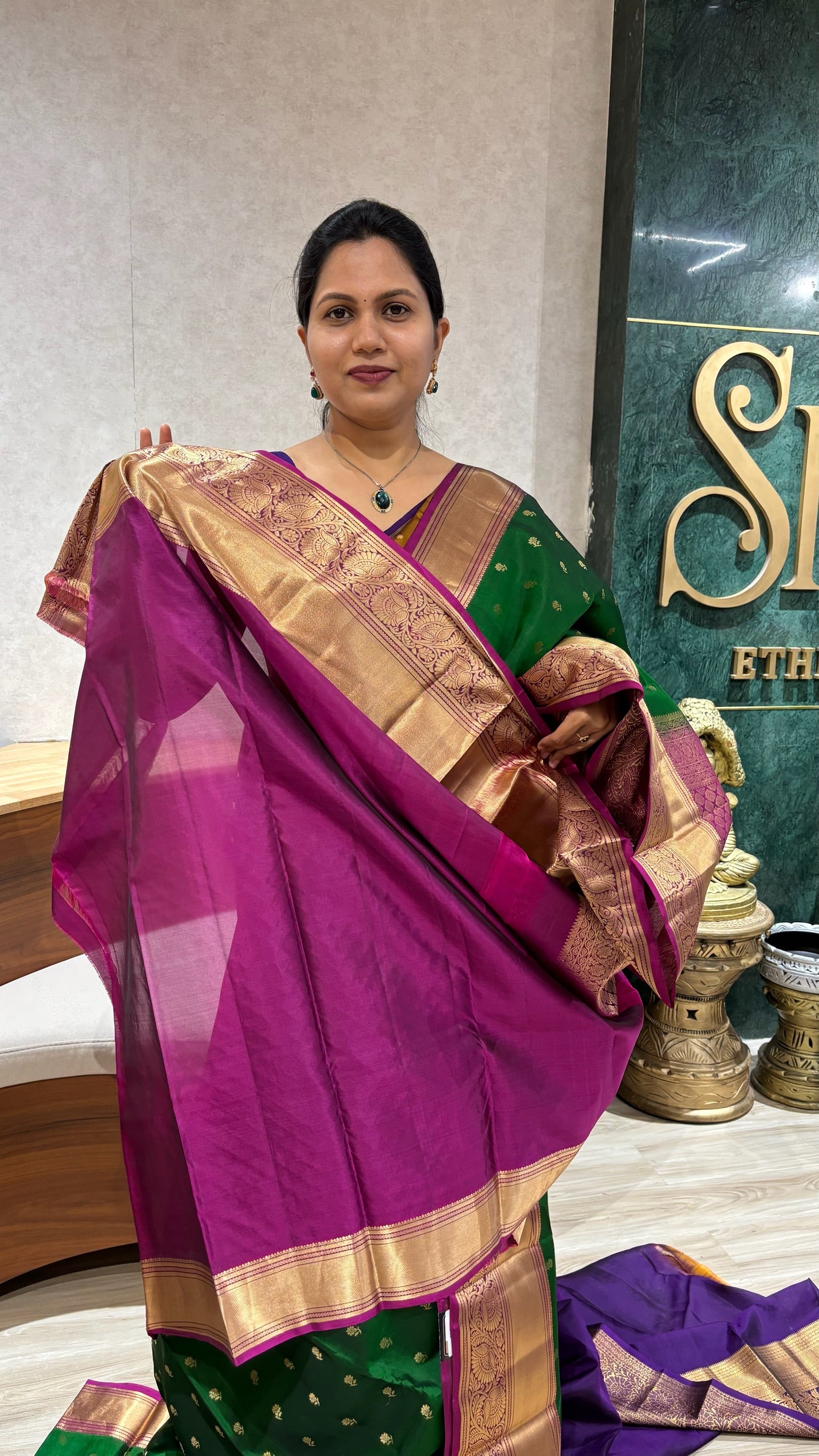 Handloom Kanchi pattu green