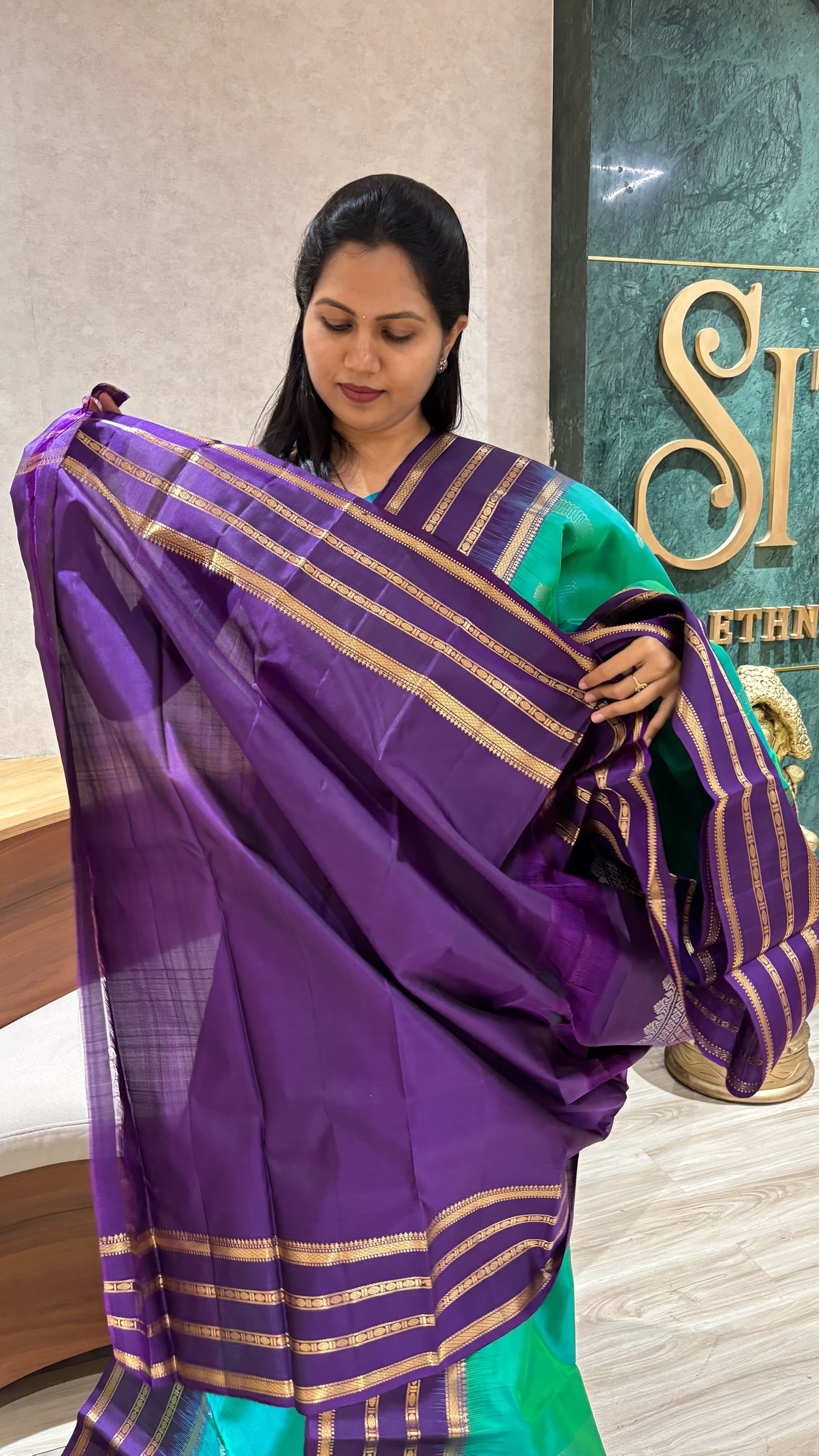 Light weight kanchi pattu