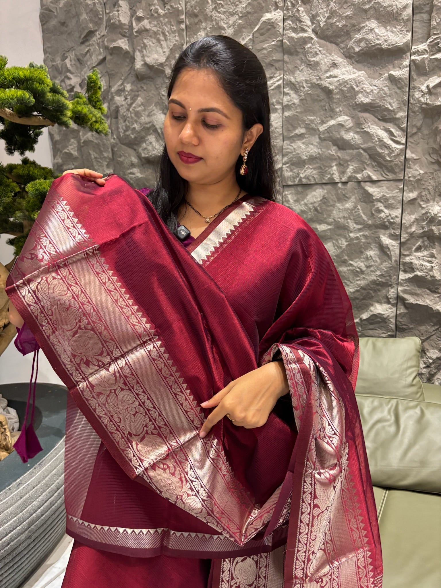 Handloom mangalagiri pattu maroon