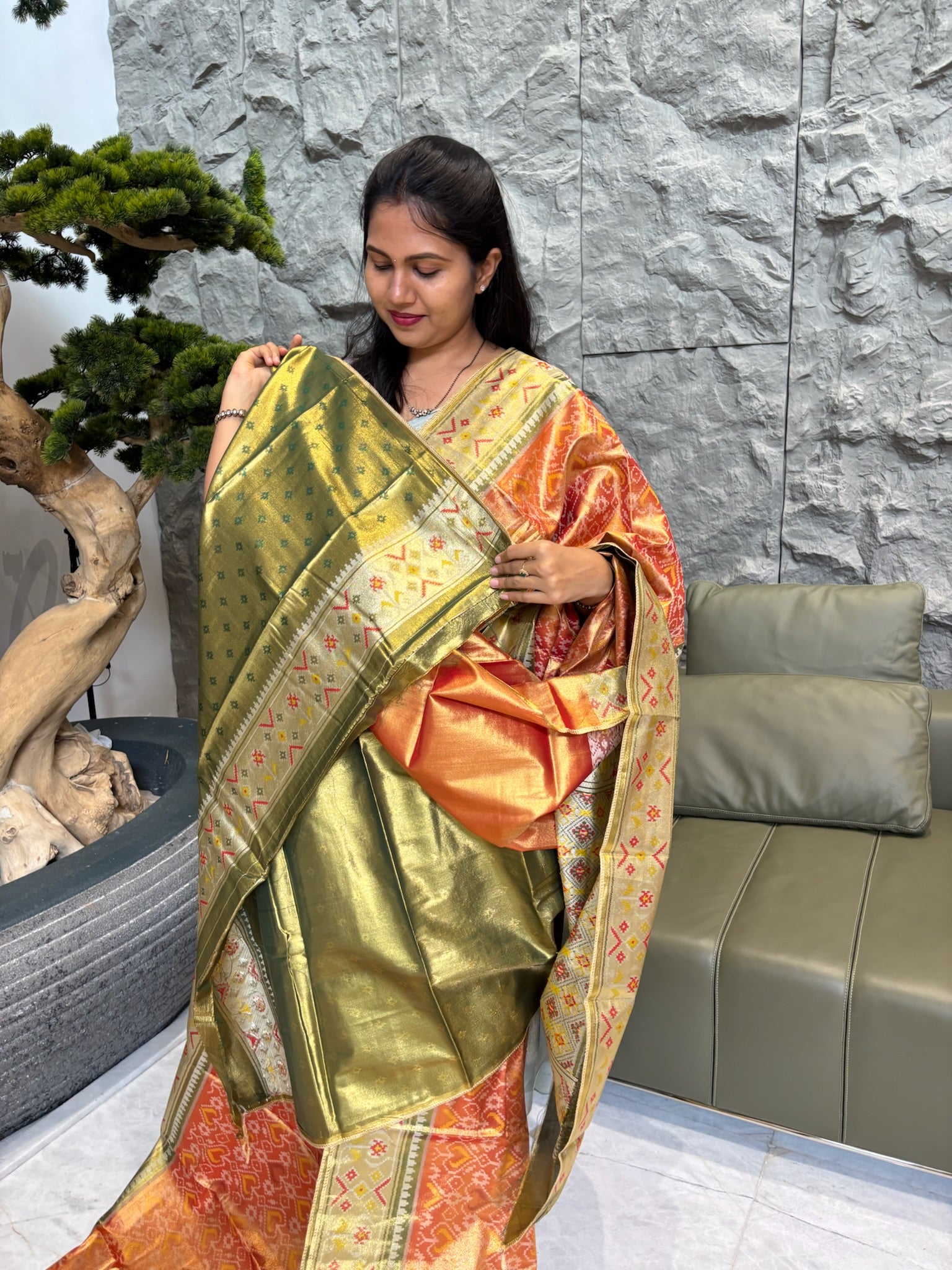 -Tissues Patola orange-mehndi green