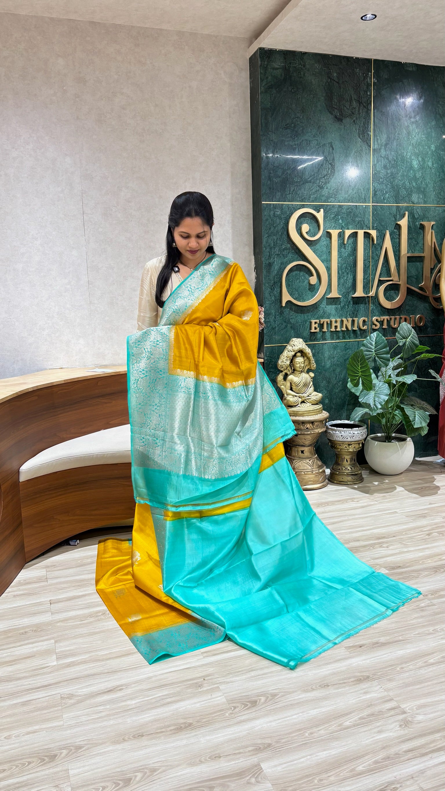 Handloom mango pattu