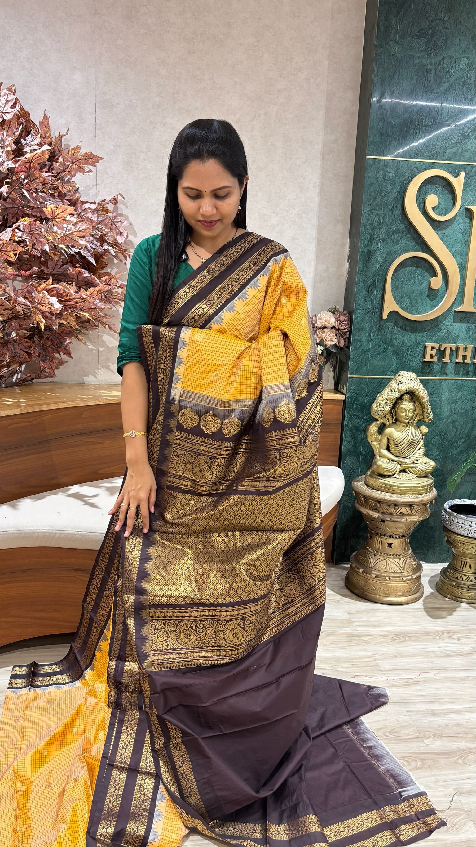 Semi Gadwal