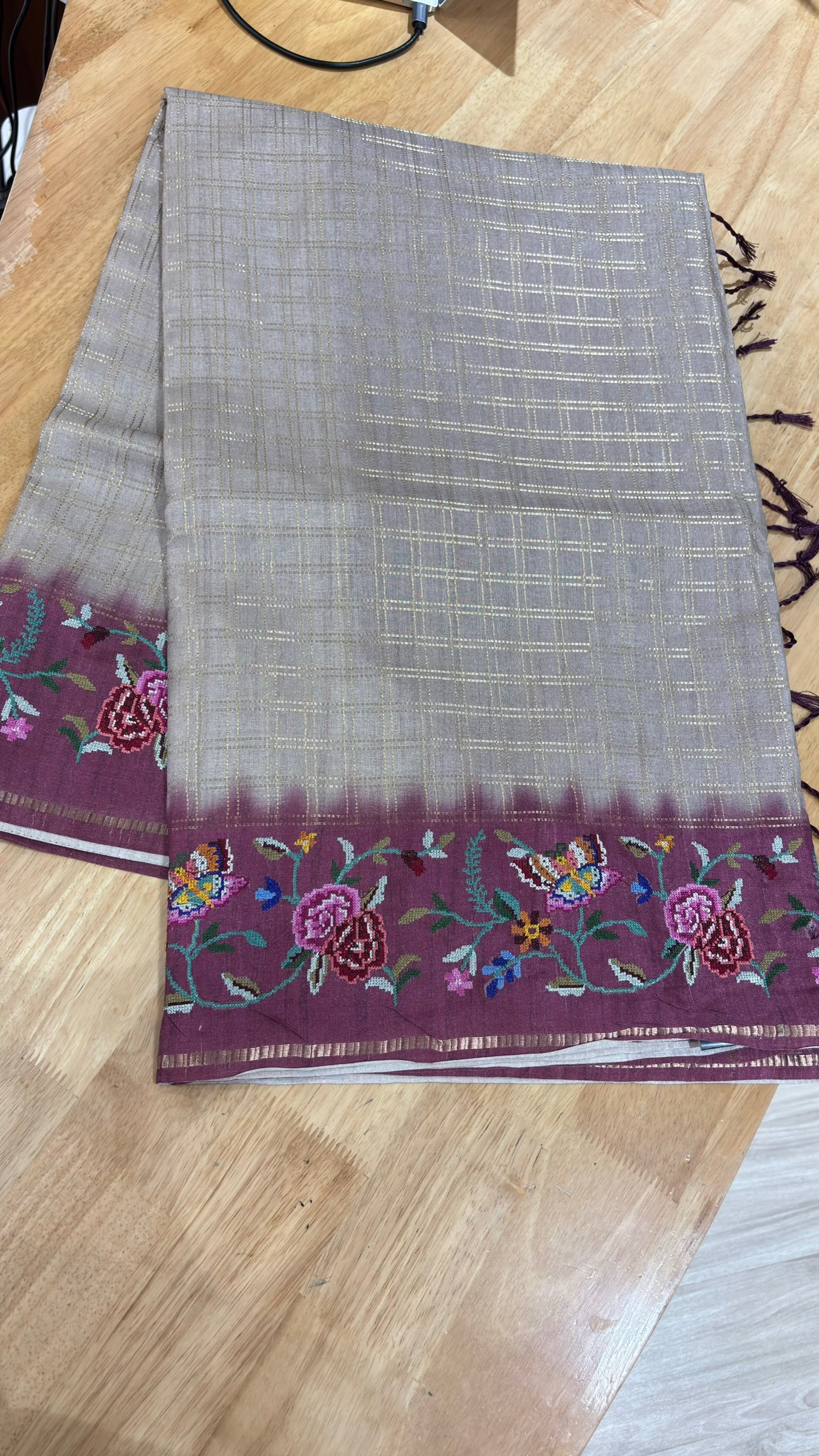 Tussar pettit work