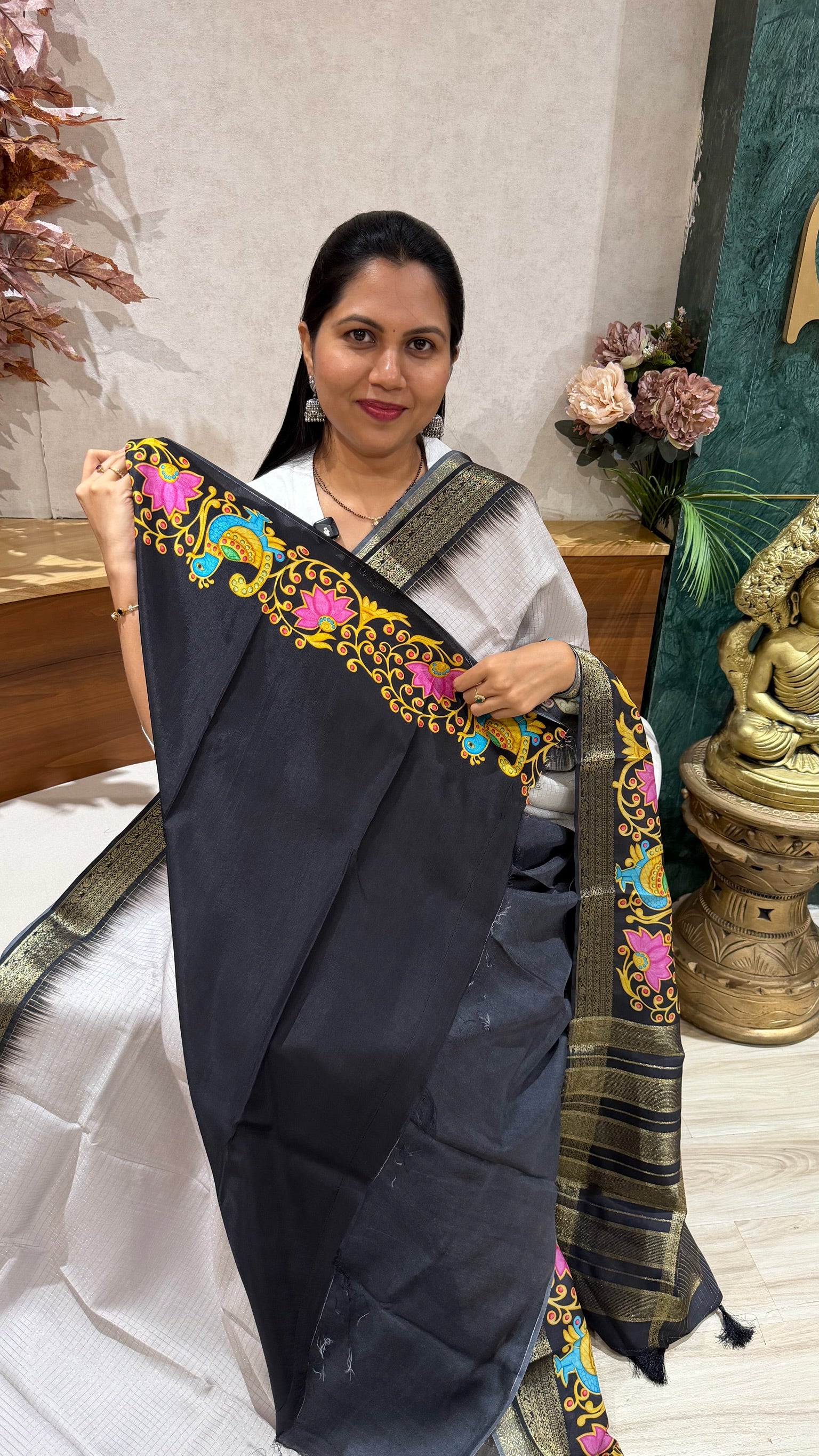 Vintage checks Tanjore print
