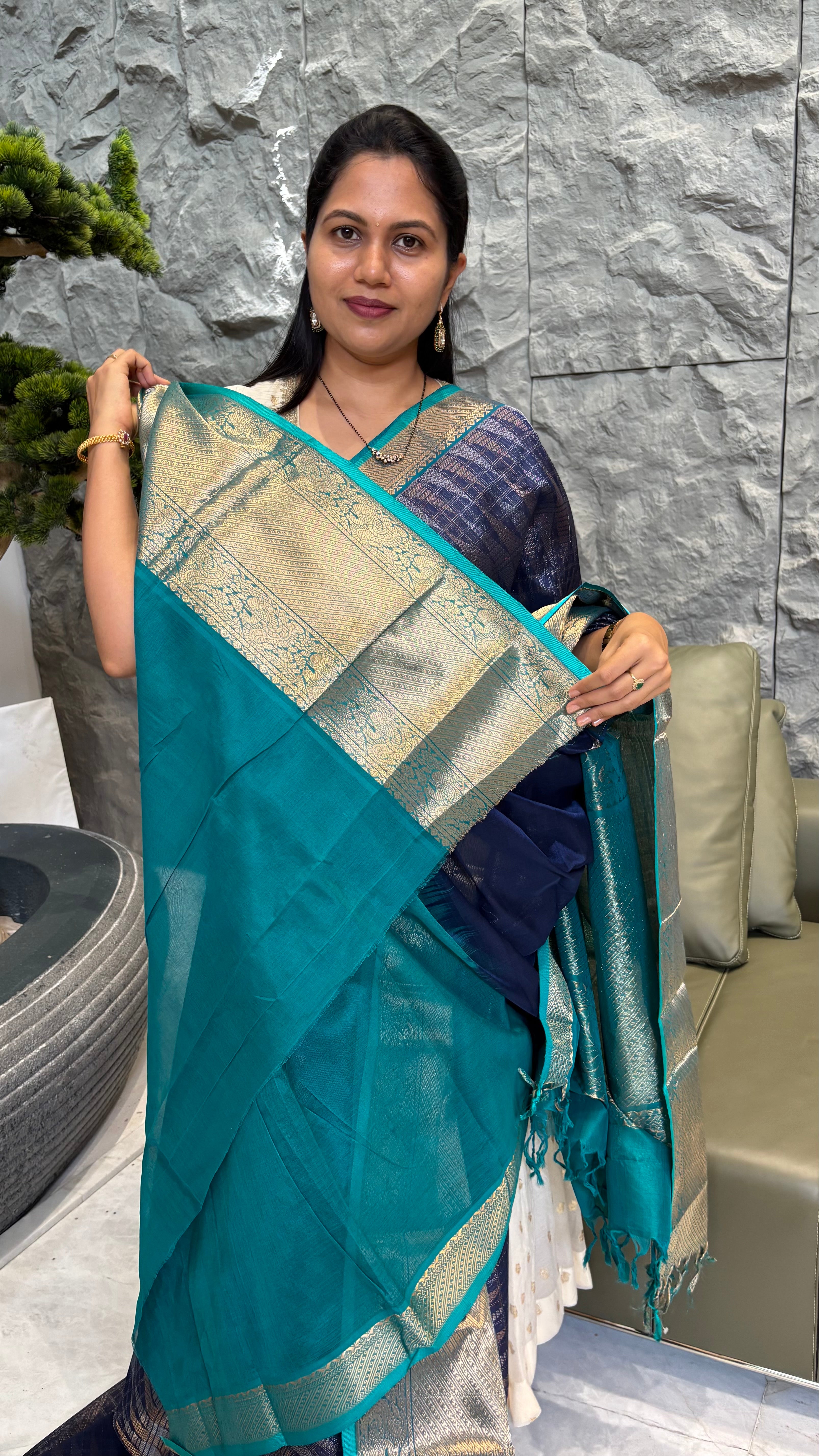 Mangalgiri pattu blue