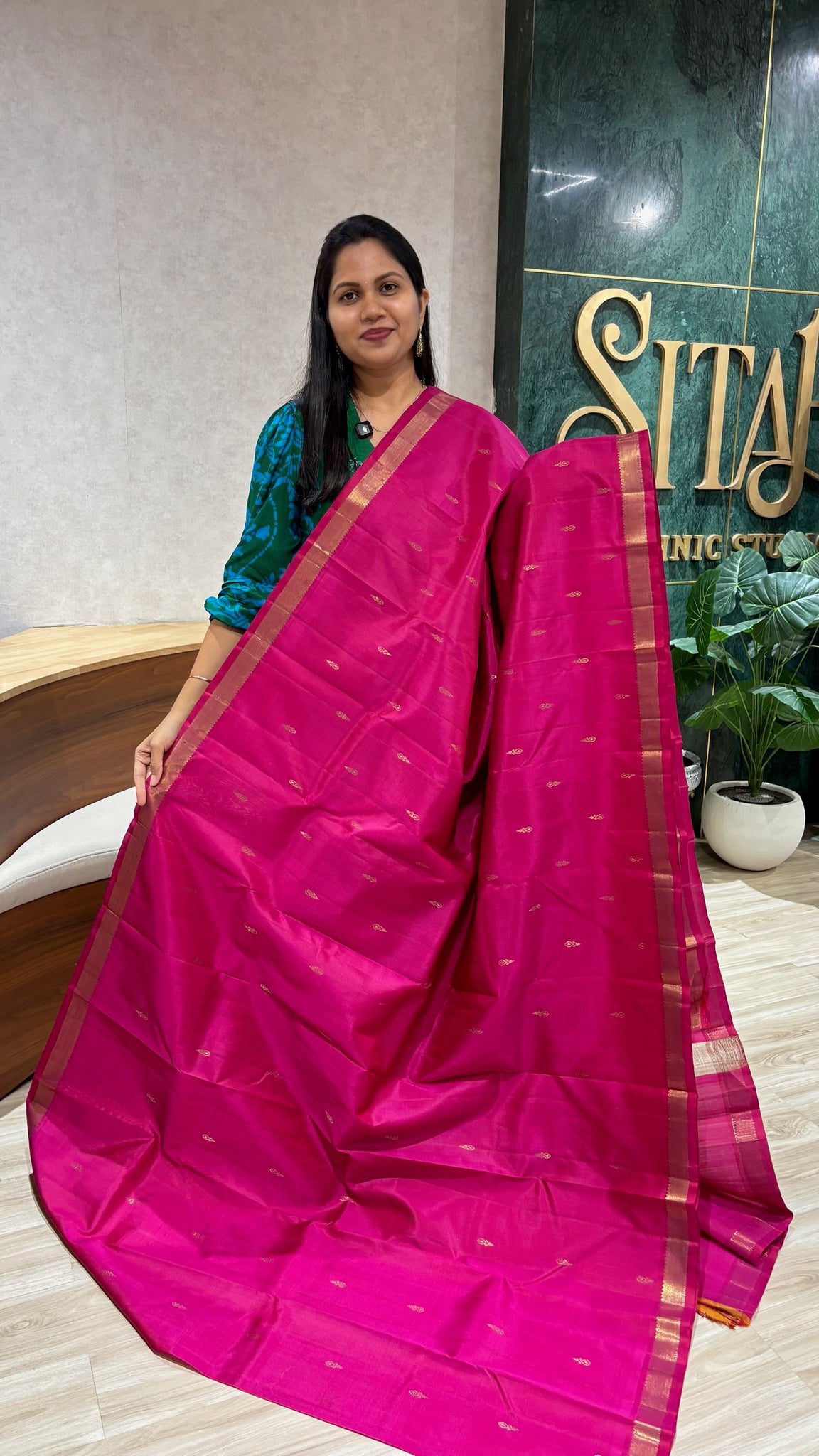 Small border Kanchi pattu