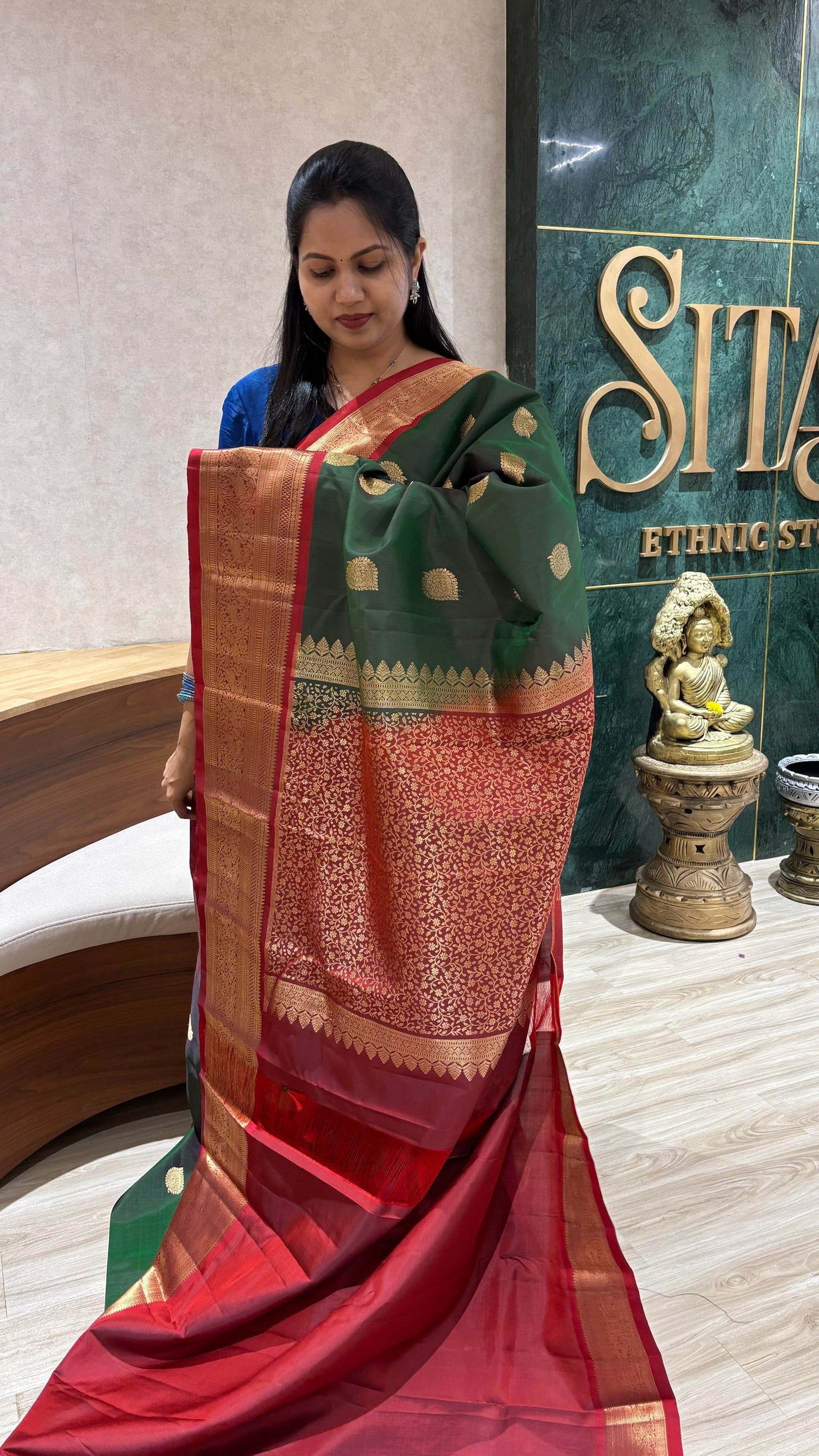 Light weight kanchi pattu