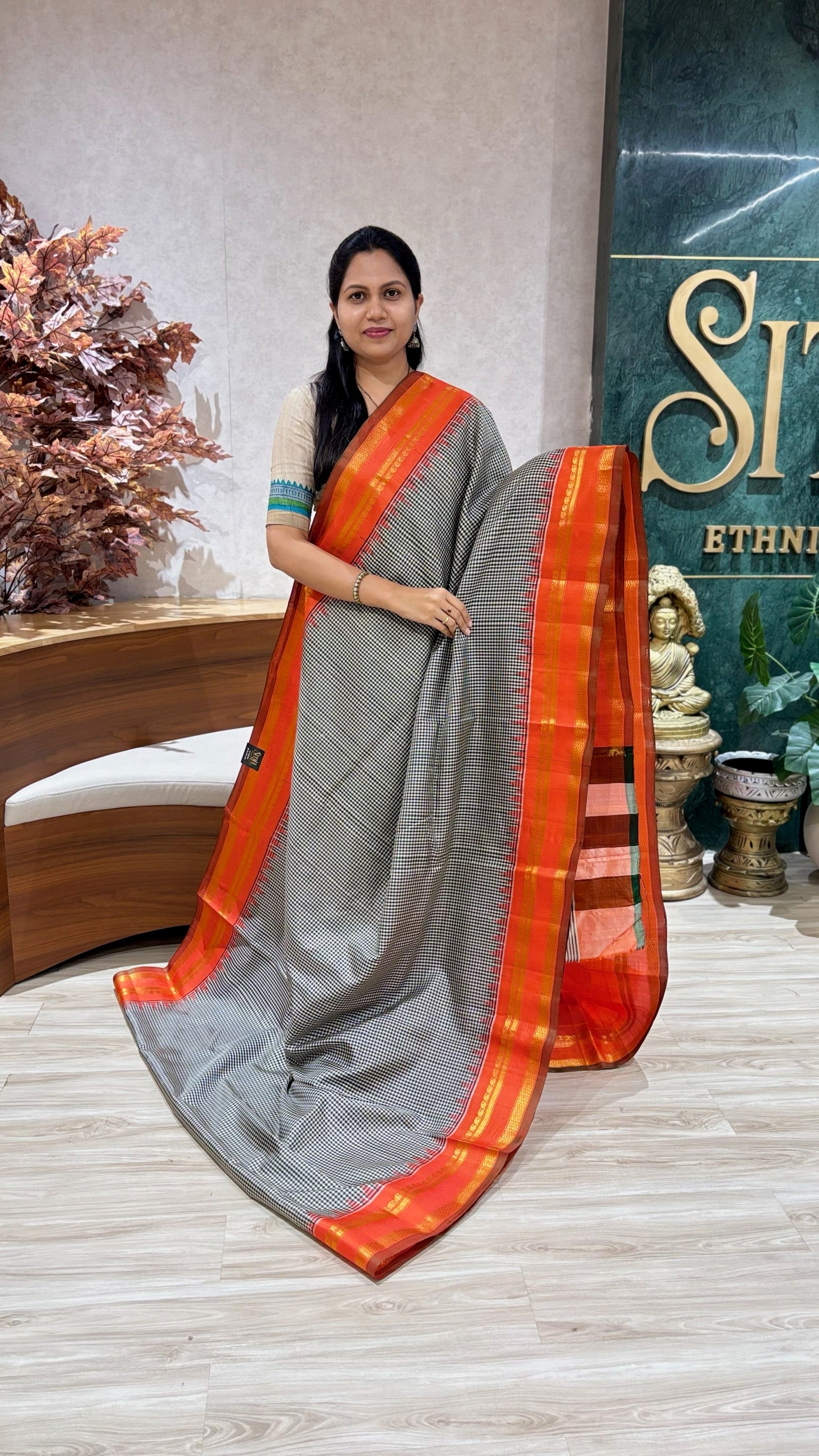 Classic Handloom gadwal pattu checks