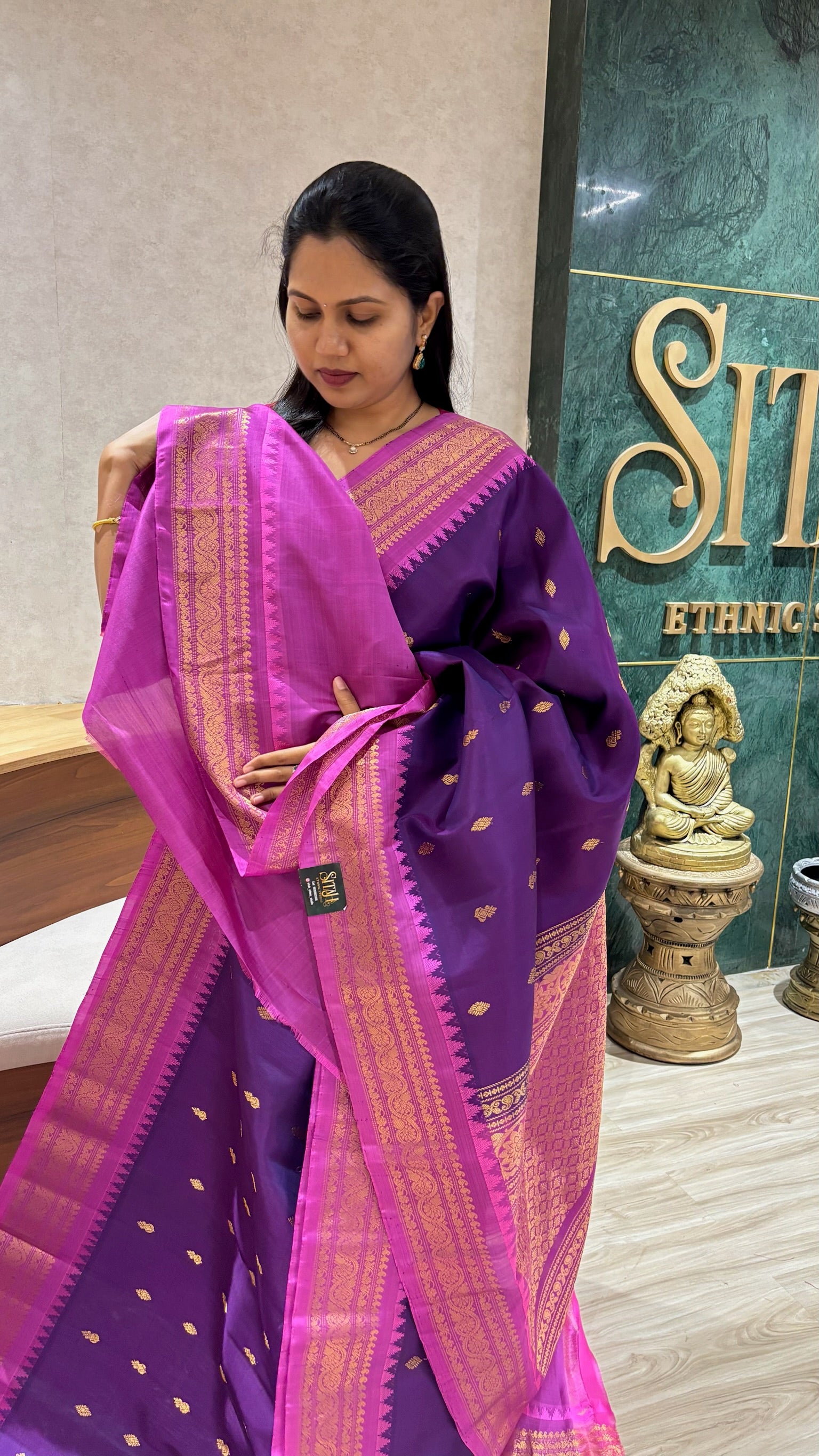 Handloom gadwal pattu