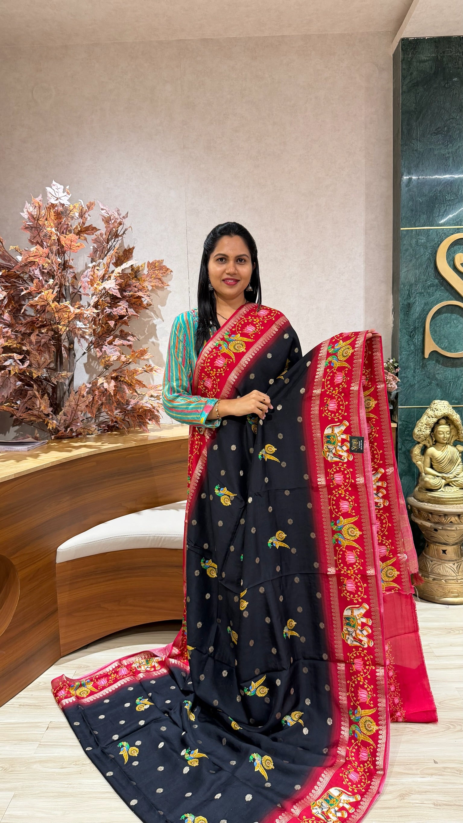 Dola silk tanjore print