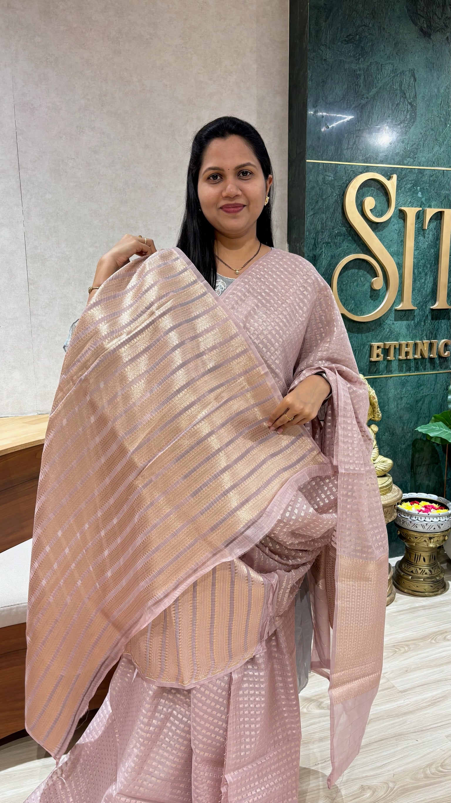 Banaras cotton weaving
