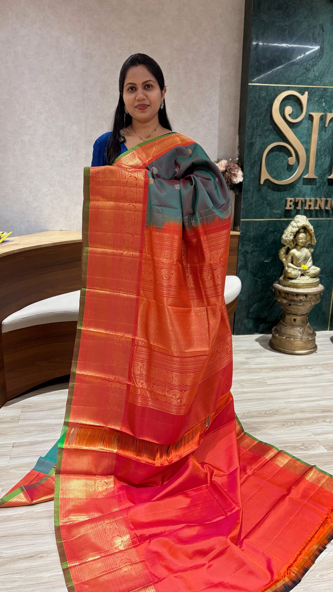 Handloom gadwal pattu